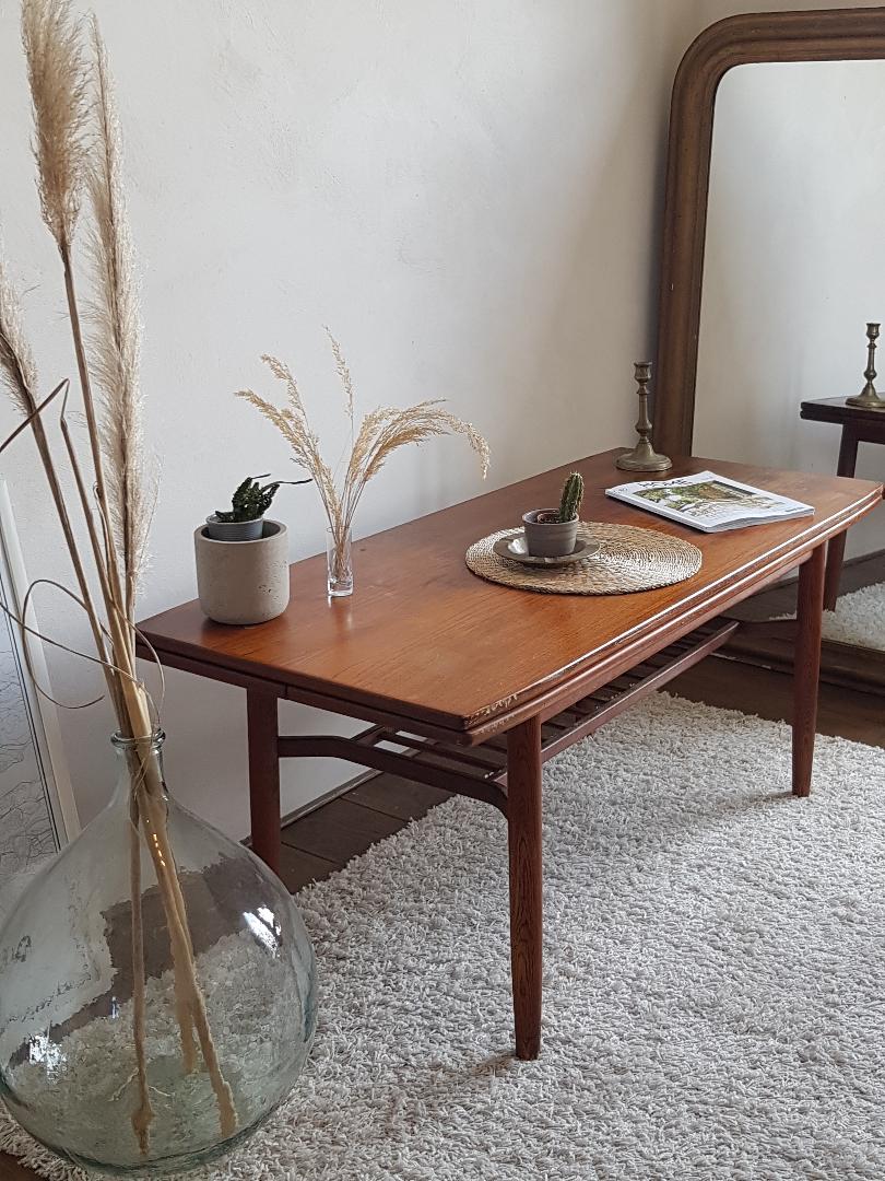 Scandinavian coffee table circa 1960 - by F. Ohlsson in teak (model Sesam, brand Tingstrom)