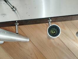 Sculptural vintage 70s chandelier – metal & aluminium – 55 × 26 cm