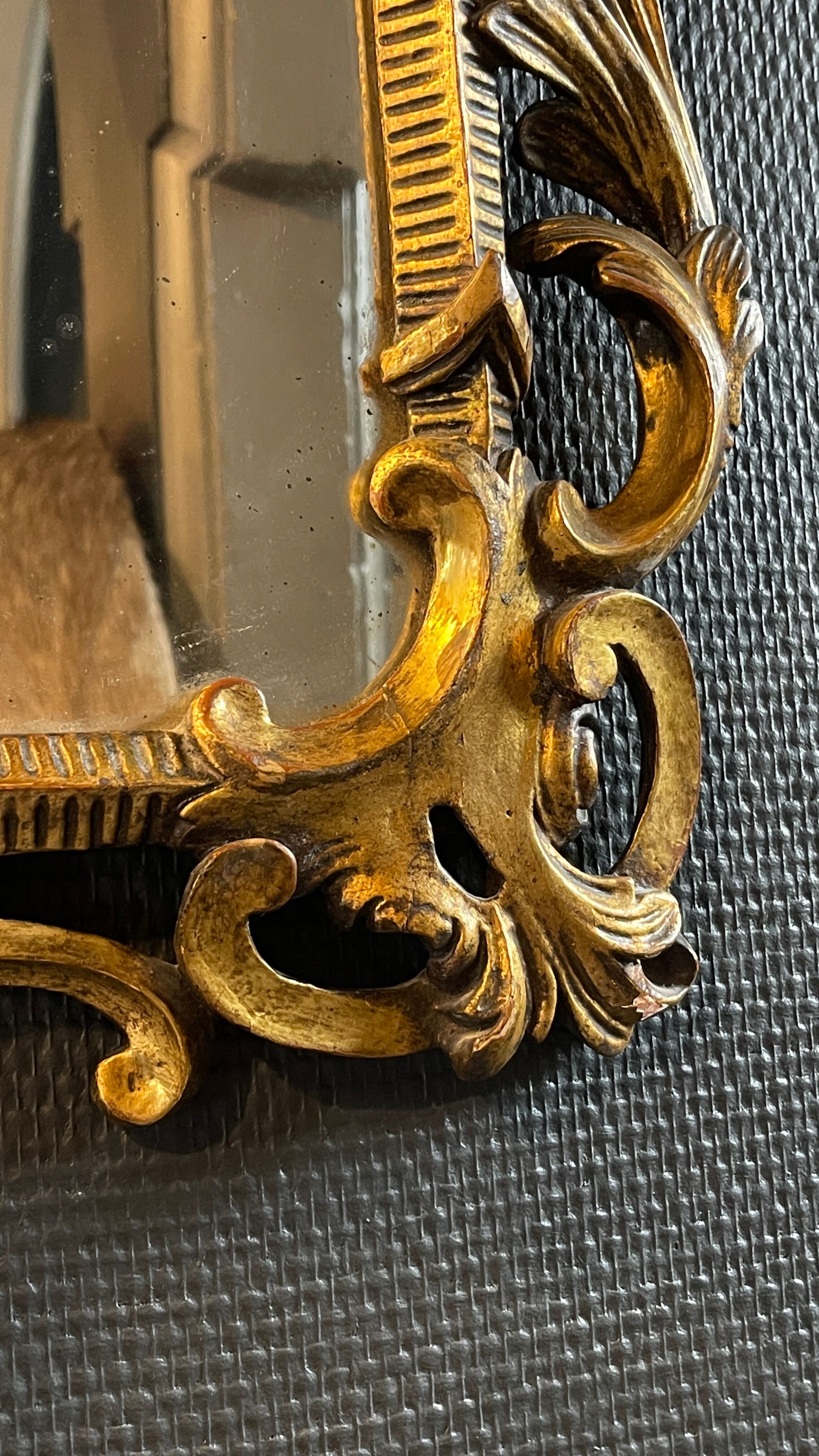 Gilded mirror Louis XV Rocaille in Carved and Stuqué Wood, nineteenth century