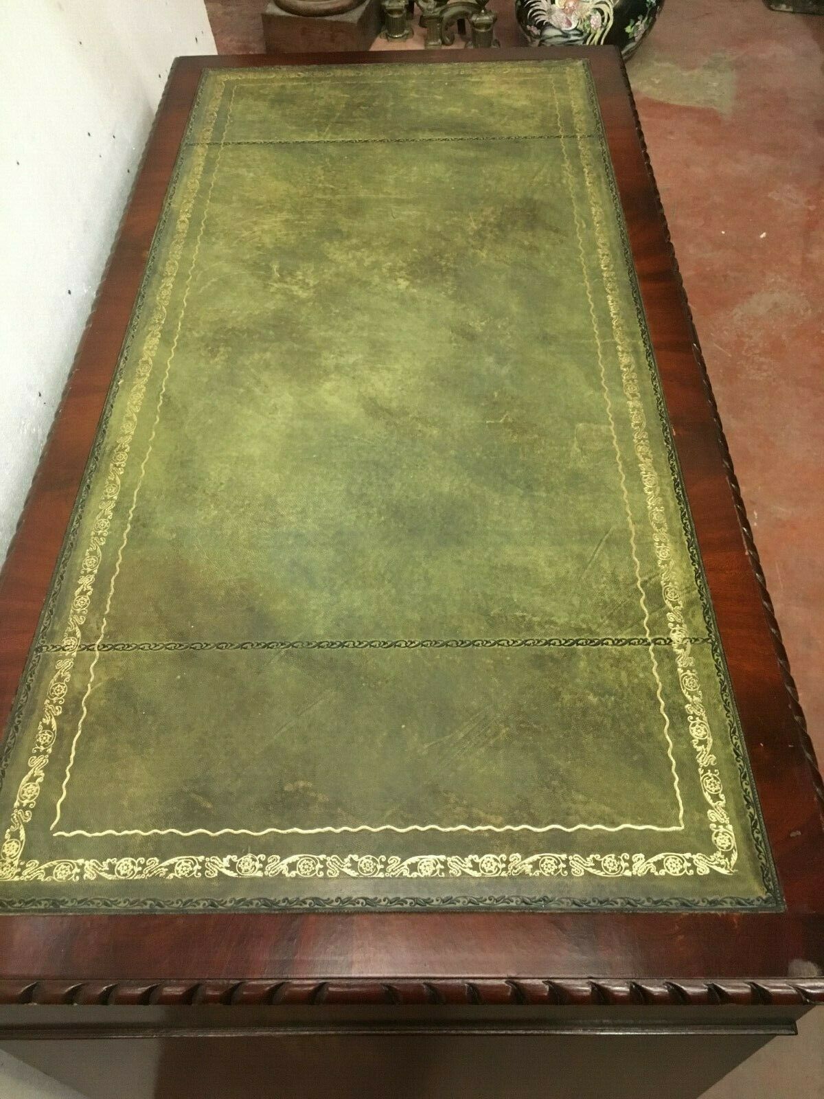 Desk style english mahogany and mahogany flat