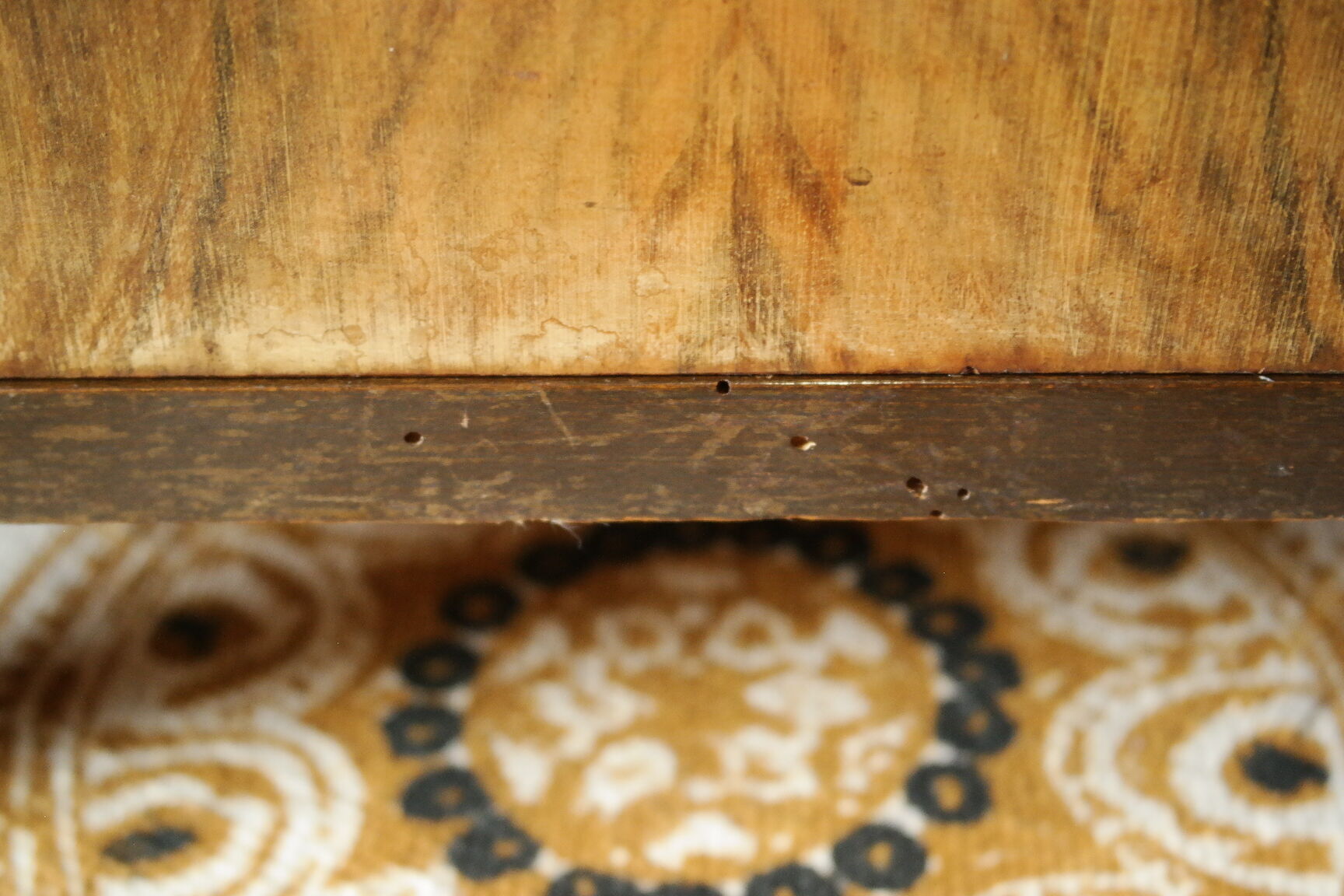 Commode art déco en noyer