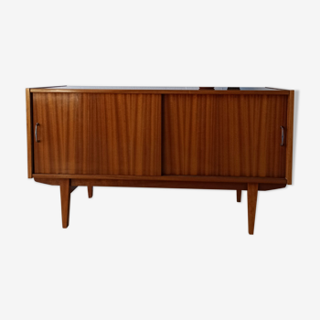 Buffet moderniste des années 1970