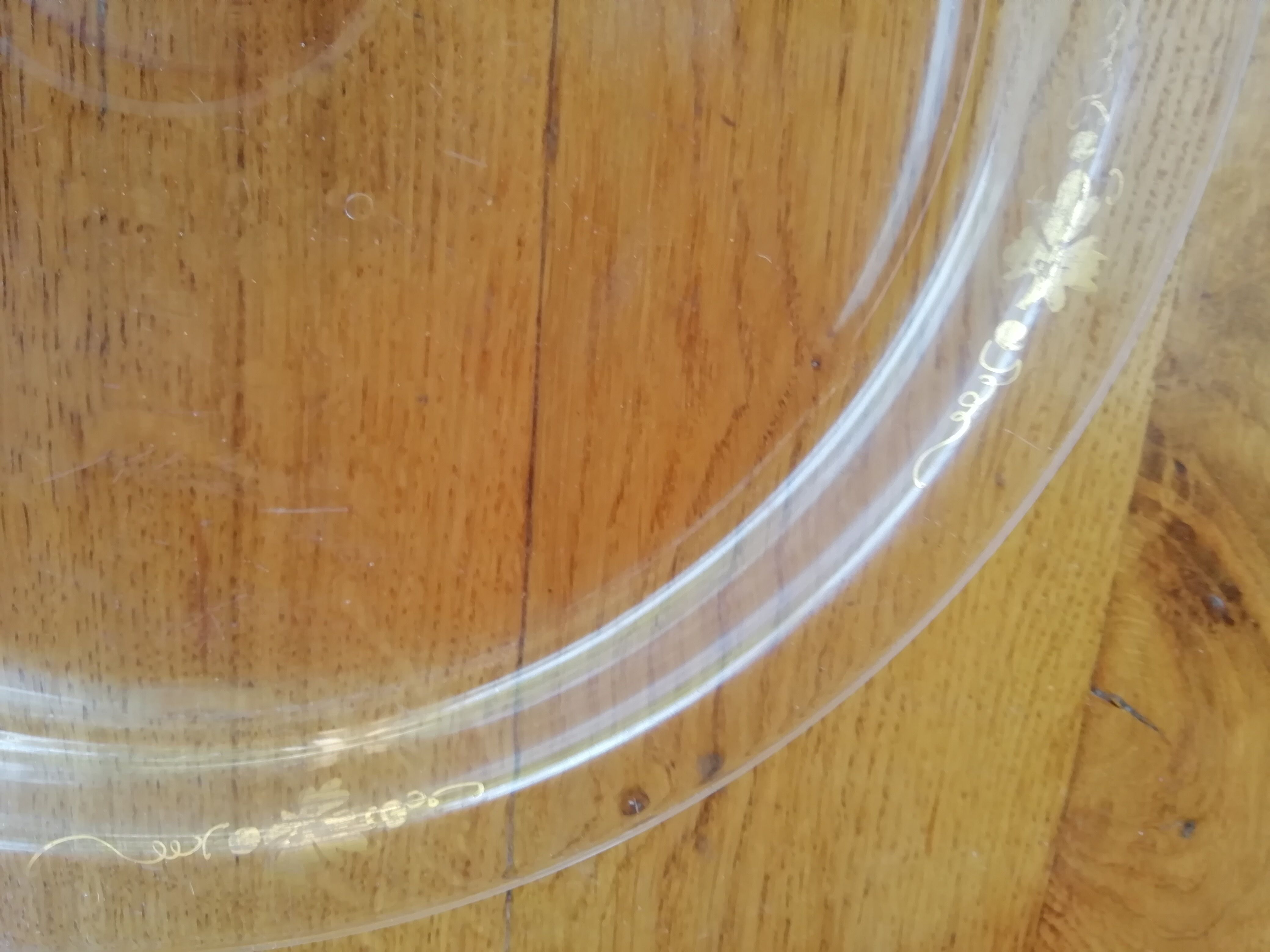 Transparent glass round tray