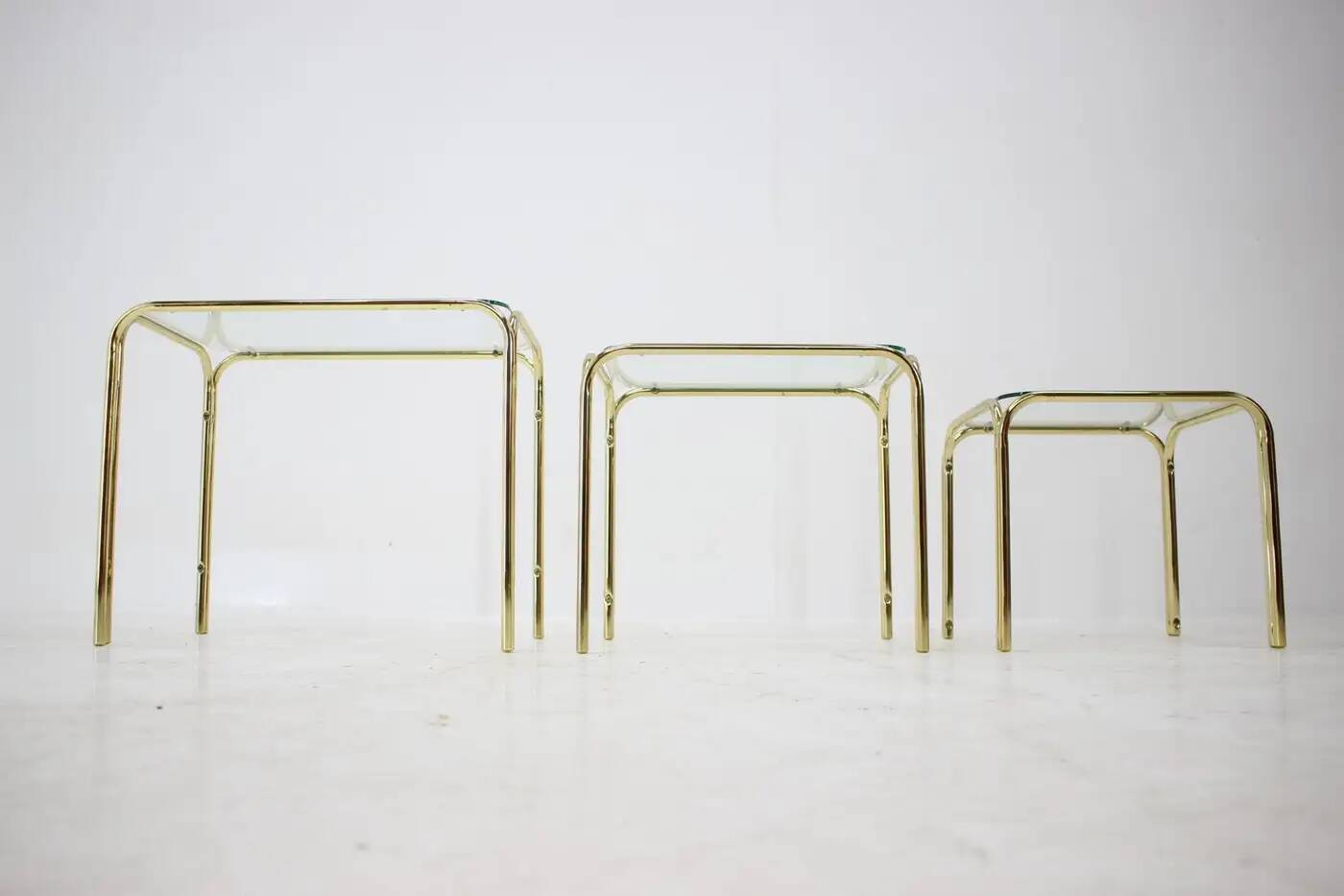 Set of three midcentury nesting tables / around 1980s