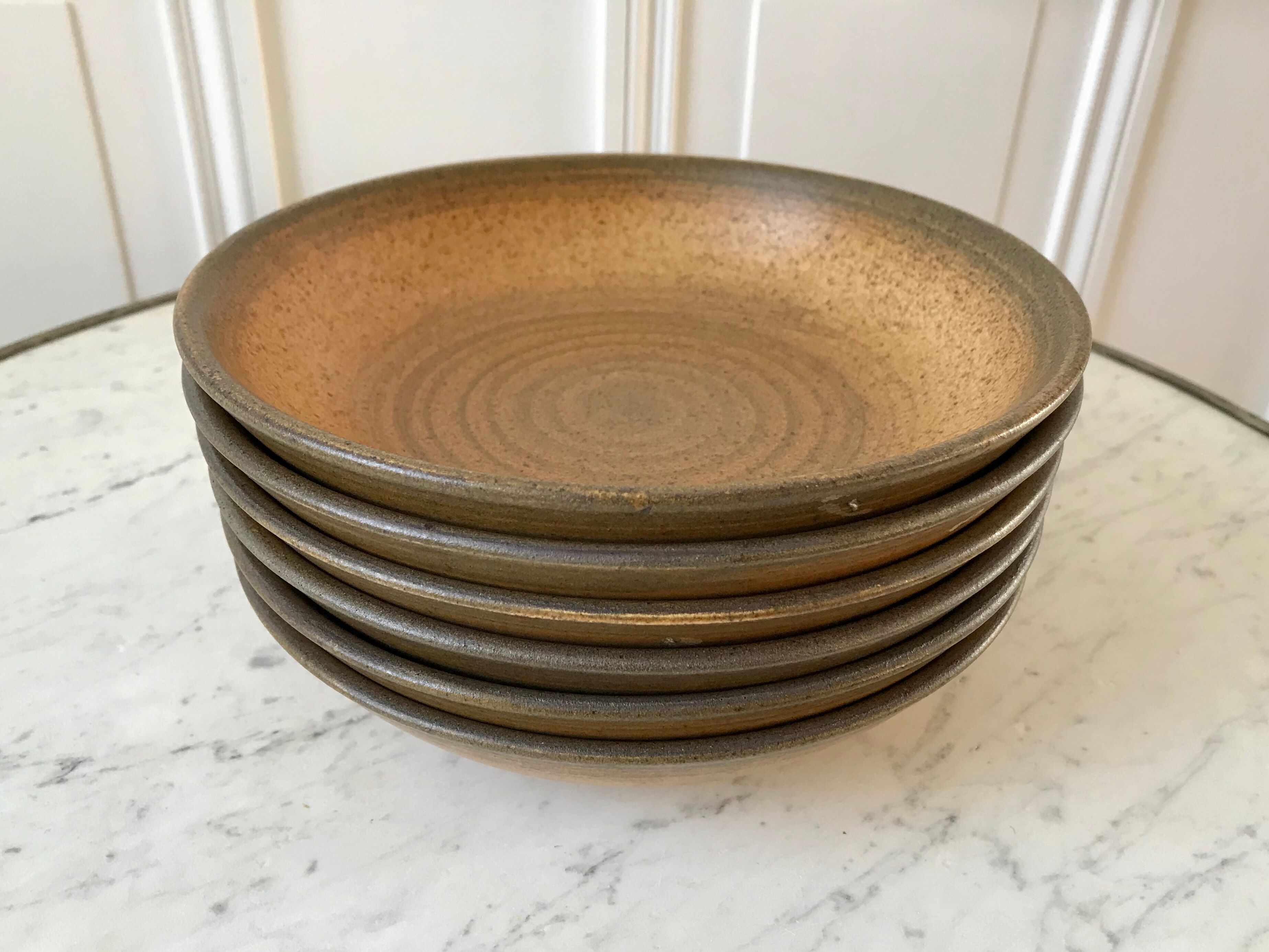 Set of 6 hollow plates in Longchamp sandstone hand painted 70s