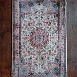 Handmade Pakistani wool and silk rug 124x77cm