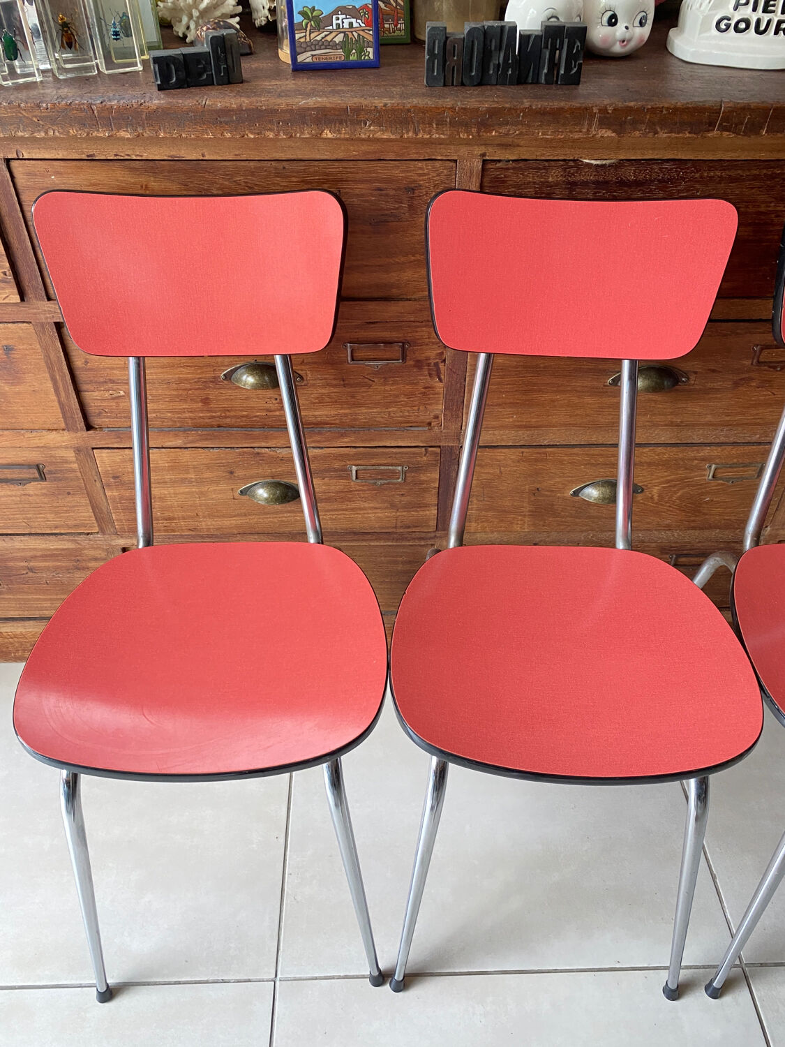 Set of 4 vintage red Formica chairs