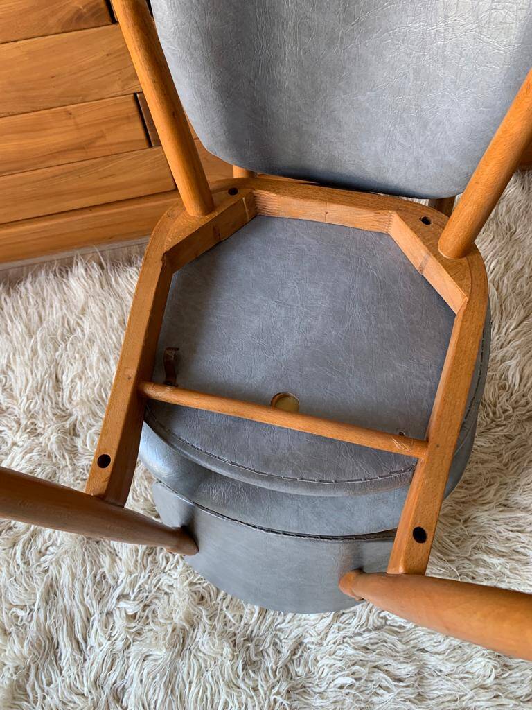 Pair of Pegase chairs by Baumann