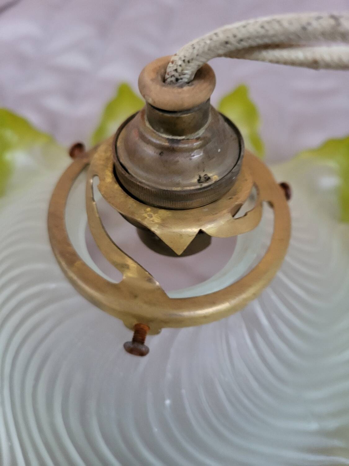 Pleated Frosted Glass Lampshade with Green Ouraline Border, 19th Century