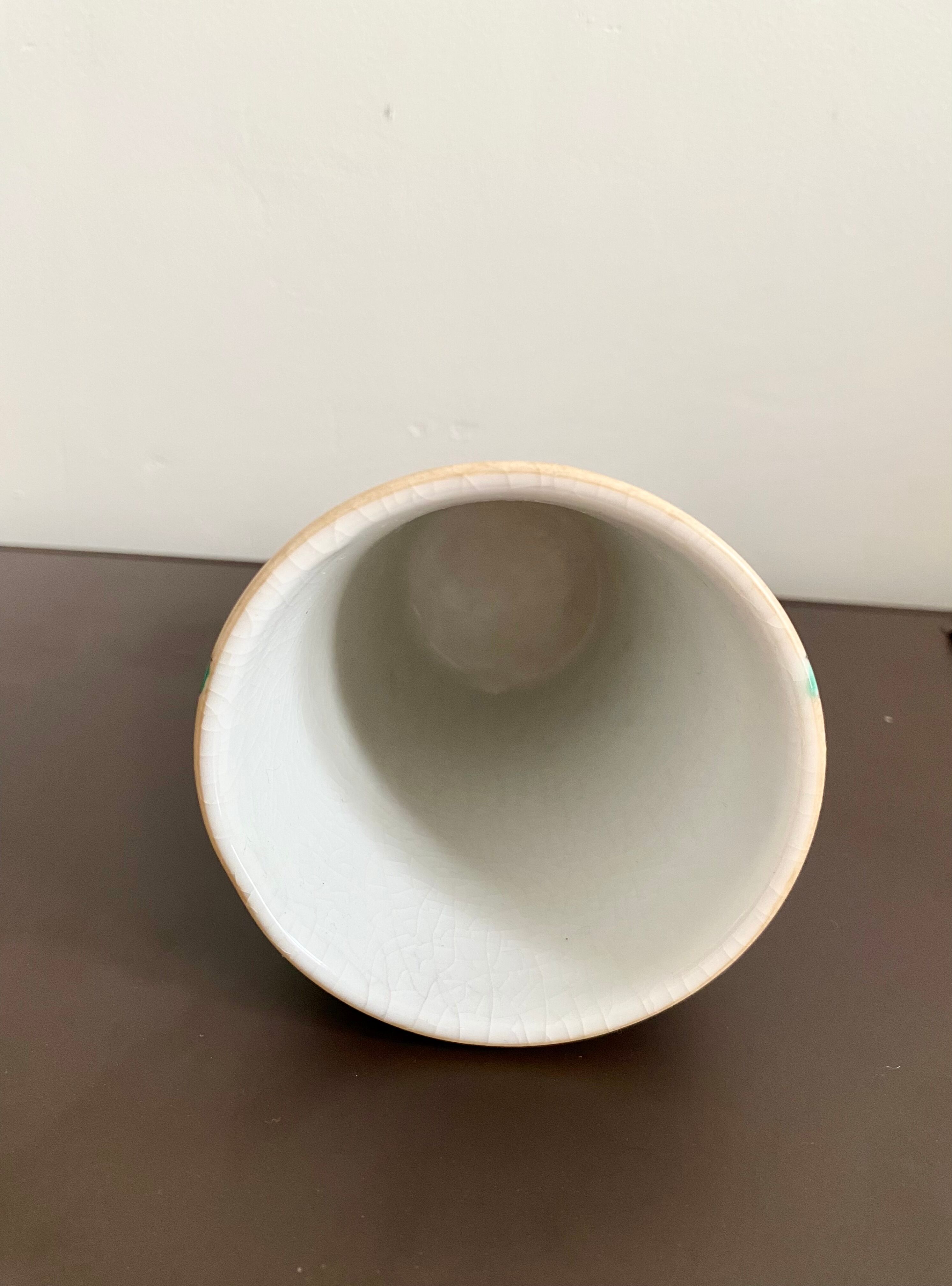 Hand-painted ceramic Fragonard vase