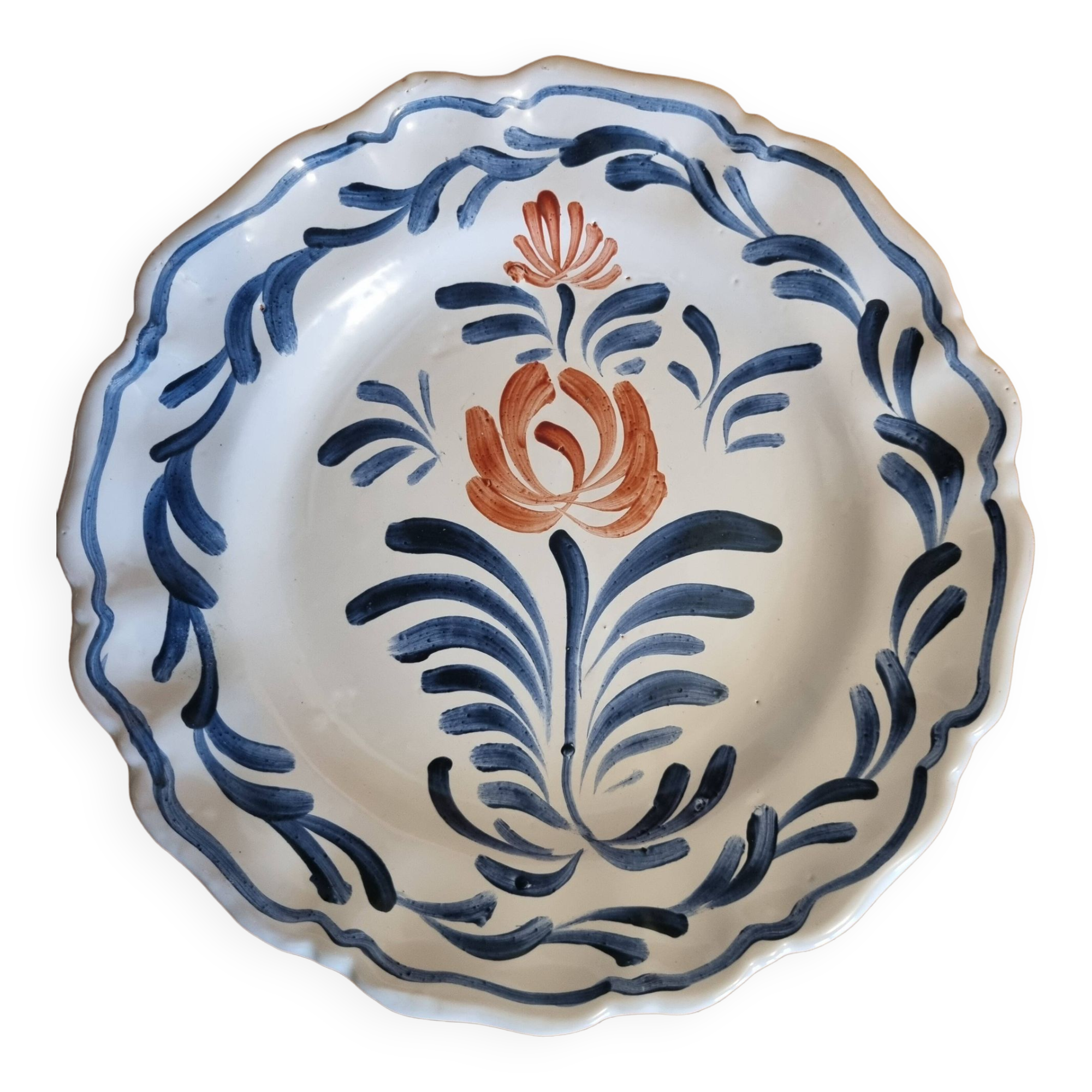 Assiette ancienne en Faience d'Angouleme Le Renoleau