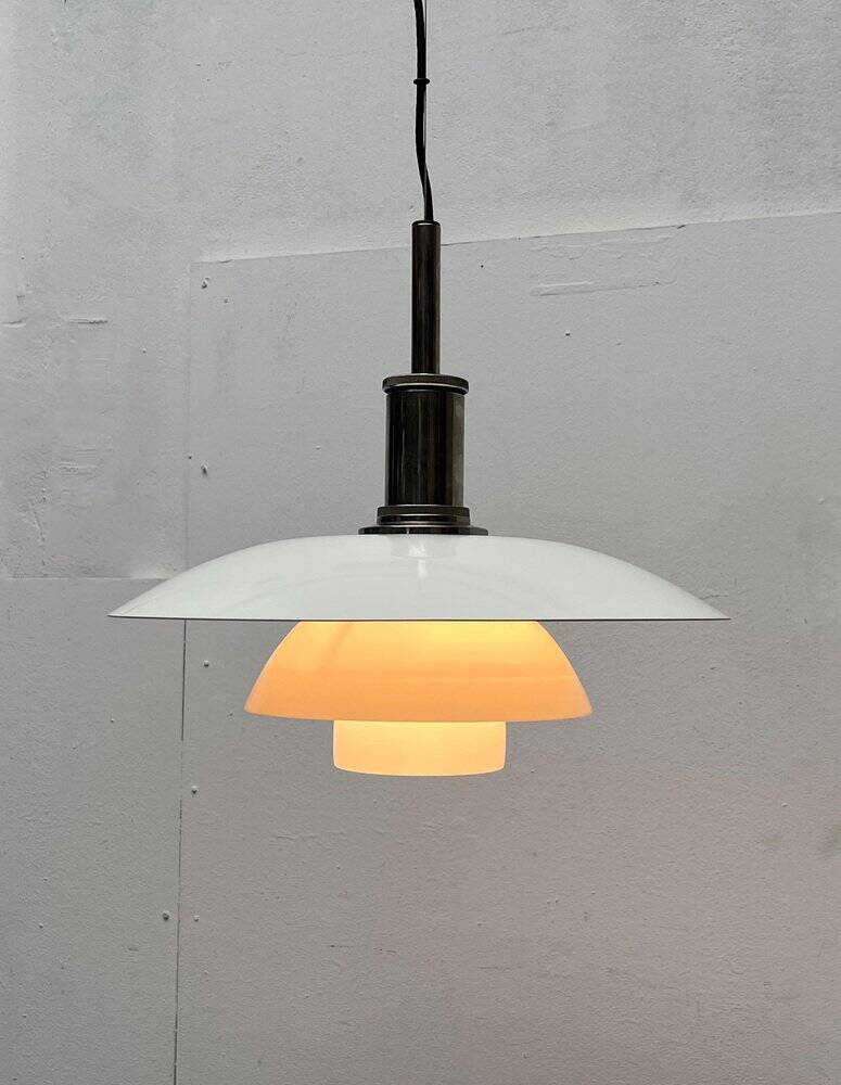 Lampe suspendue en métal et verre modèle danois milieu du siècle Ph 4 1/2 - 4 par Poul Henningsen pour Louis Poulsen, années 1980