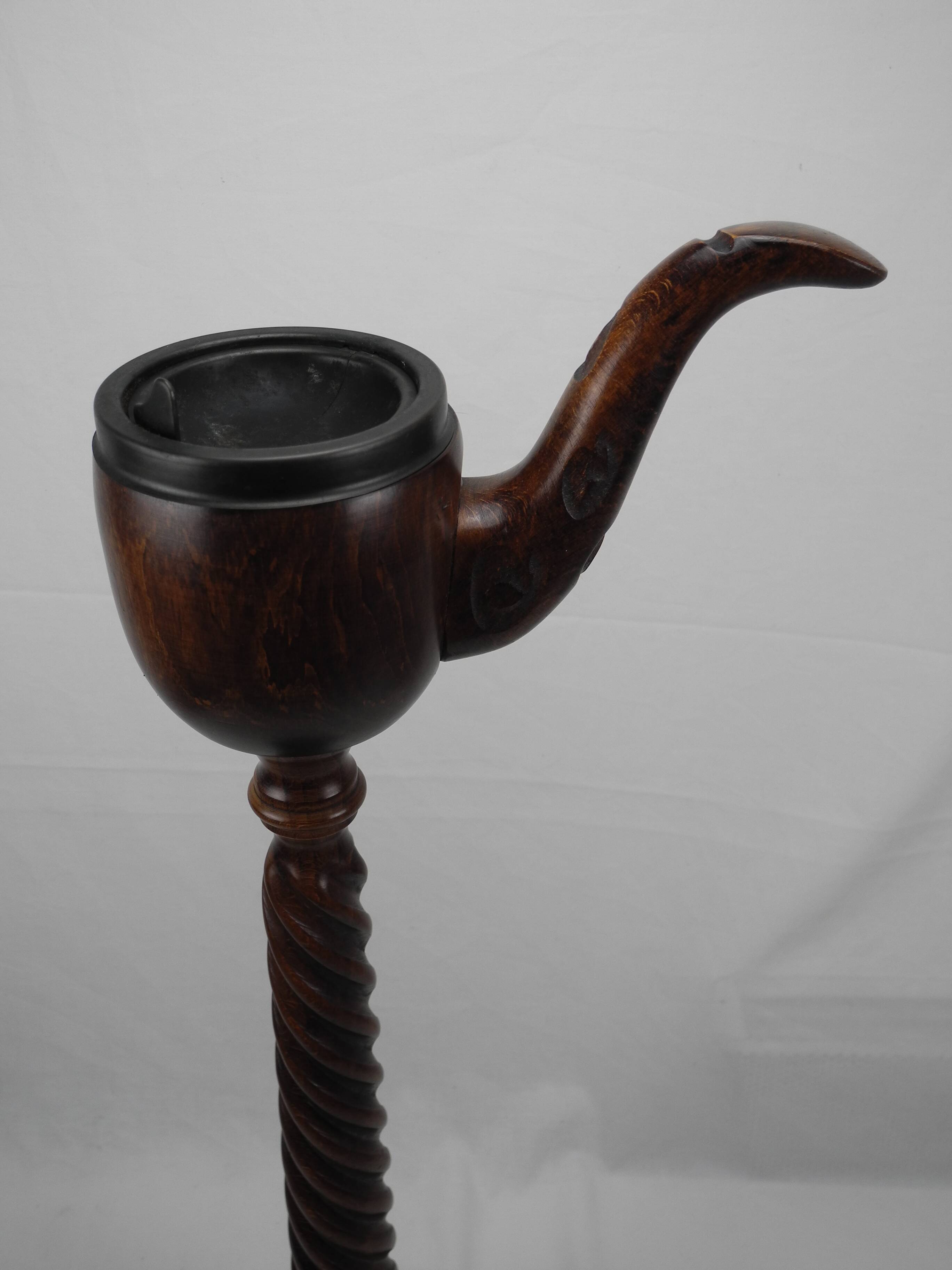 old vintage decorative pipe ashtray ashtray