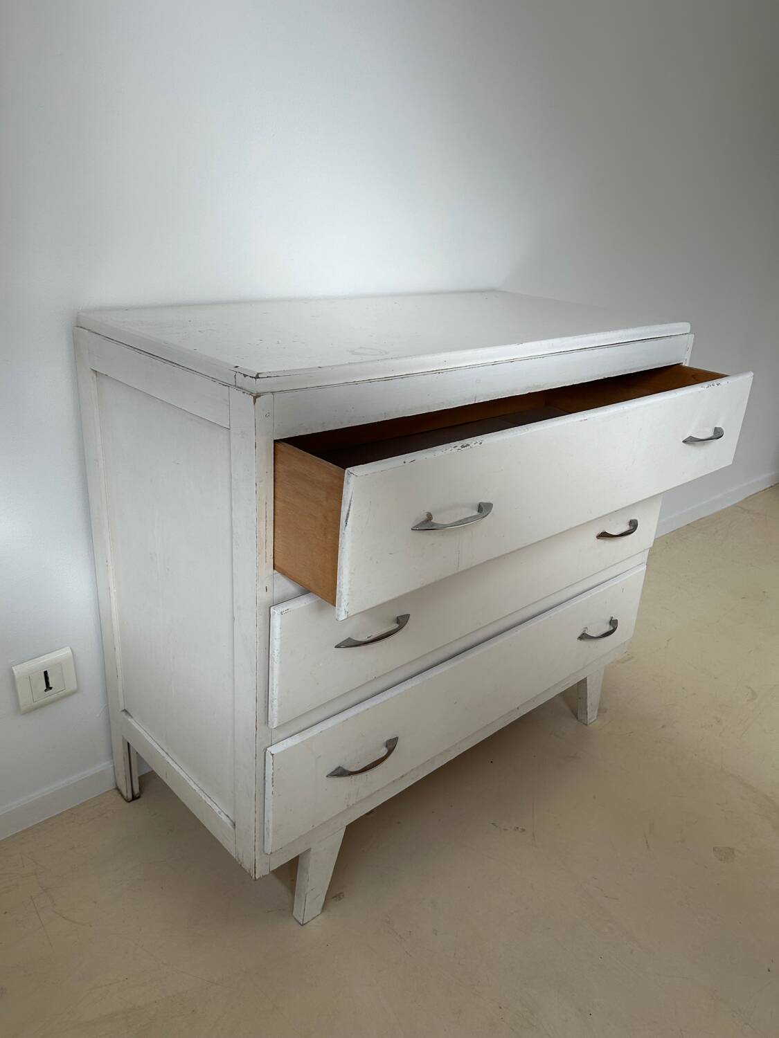 Vintage chest of drawers from the 50s