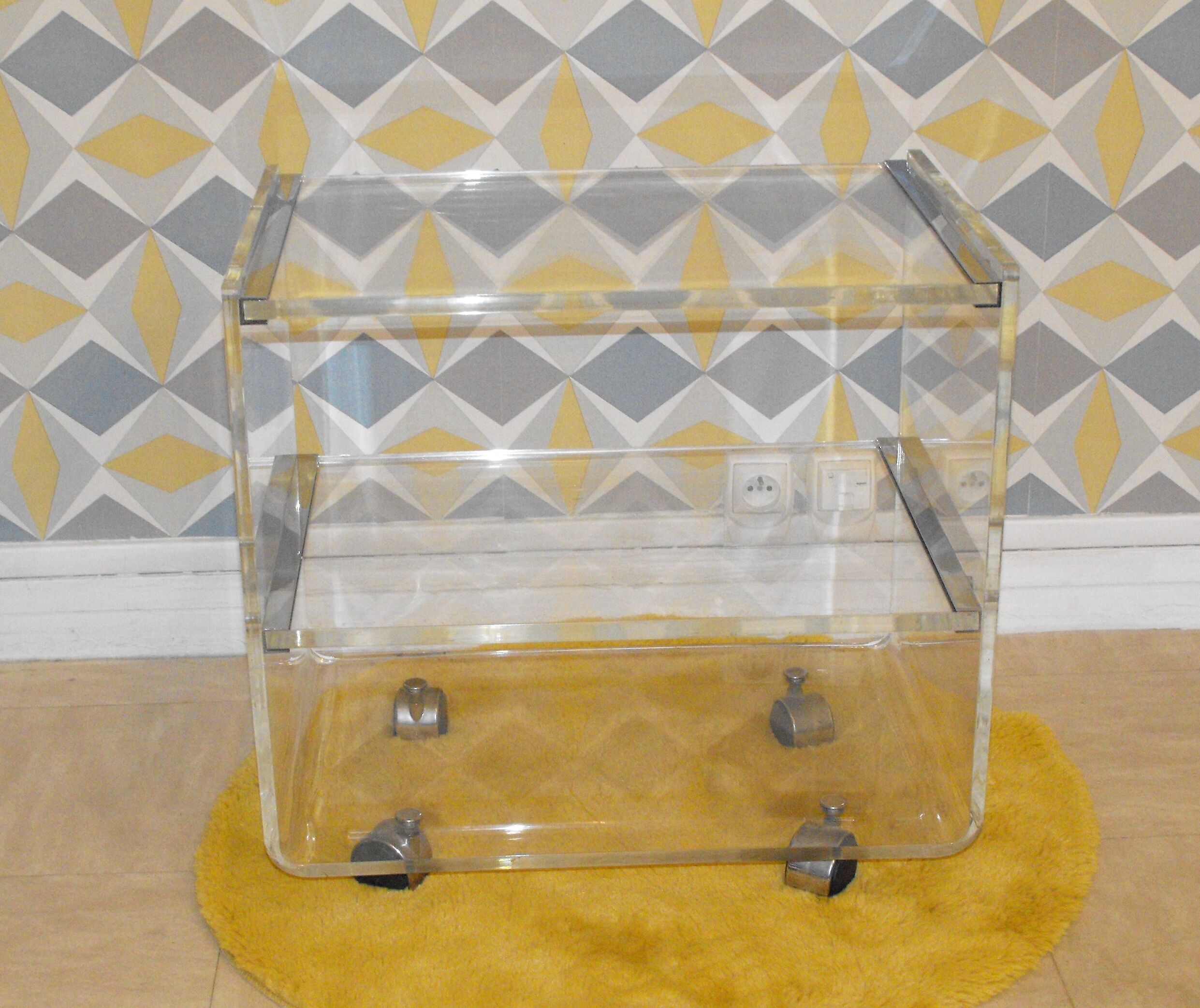 Kitchen trolley in altuglas 70s