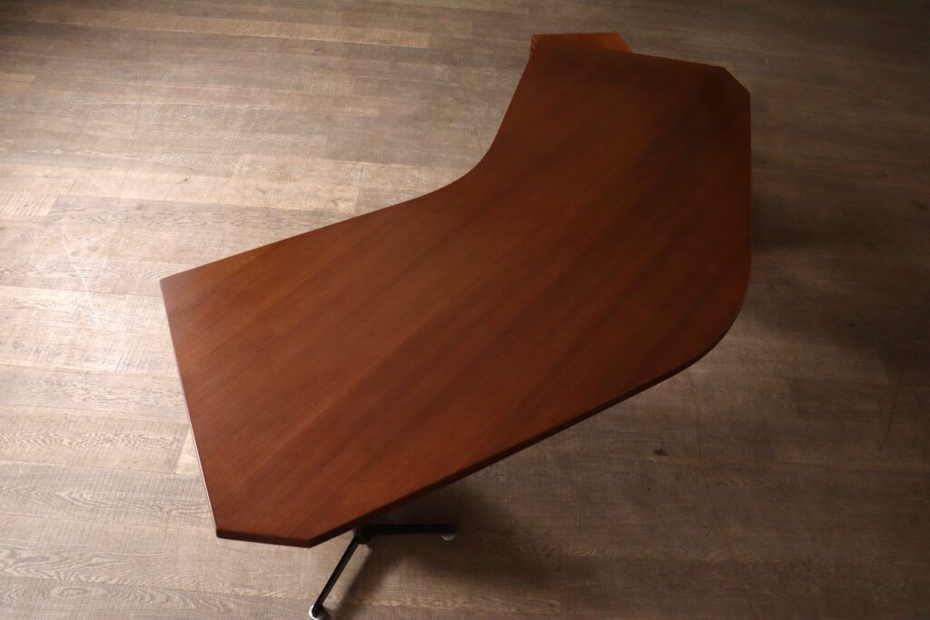 Osvaldo Borsani T96 Boomerang desk for Tecno, Italy, 1956
