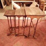 Tables gigognes