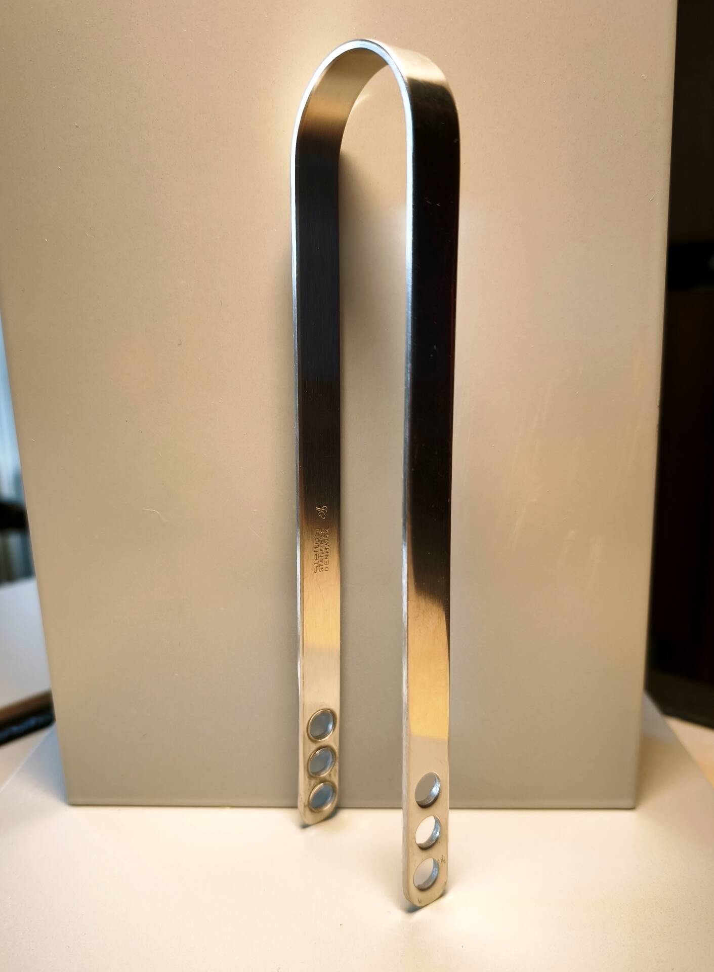 Pince à glace Cyndra Line Arne Jacobsen Stelton