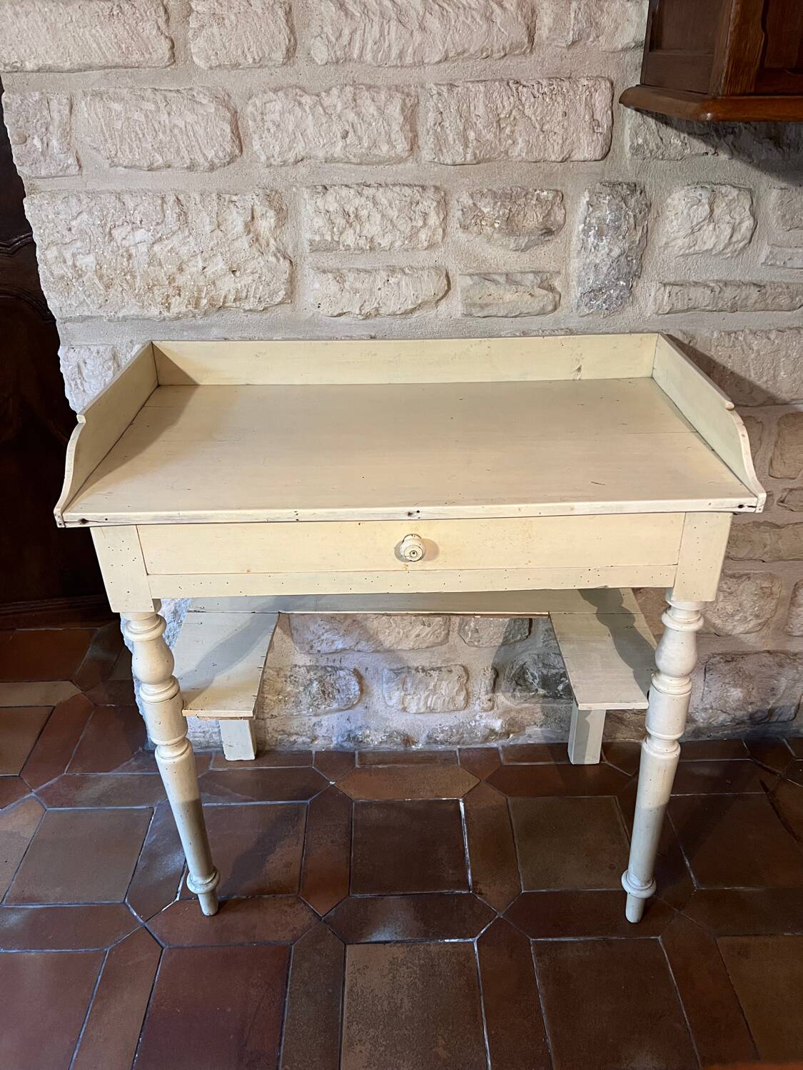 Antique patinated dressing table furniture
