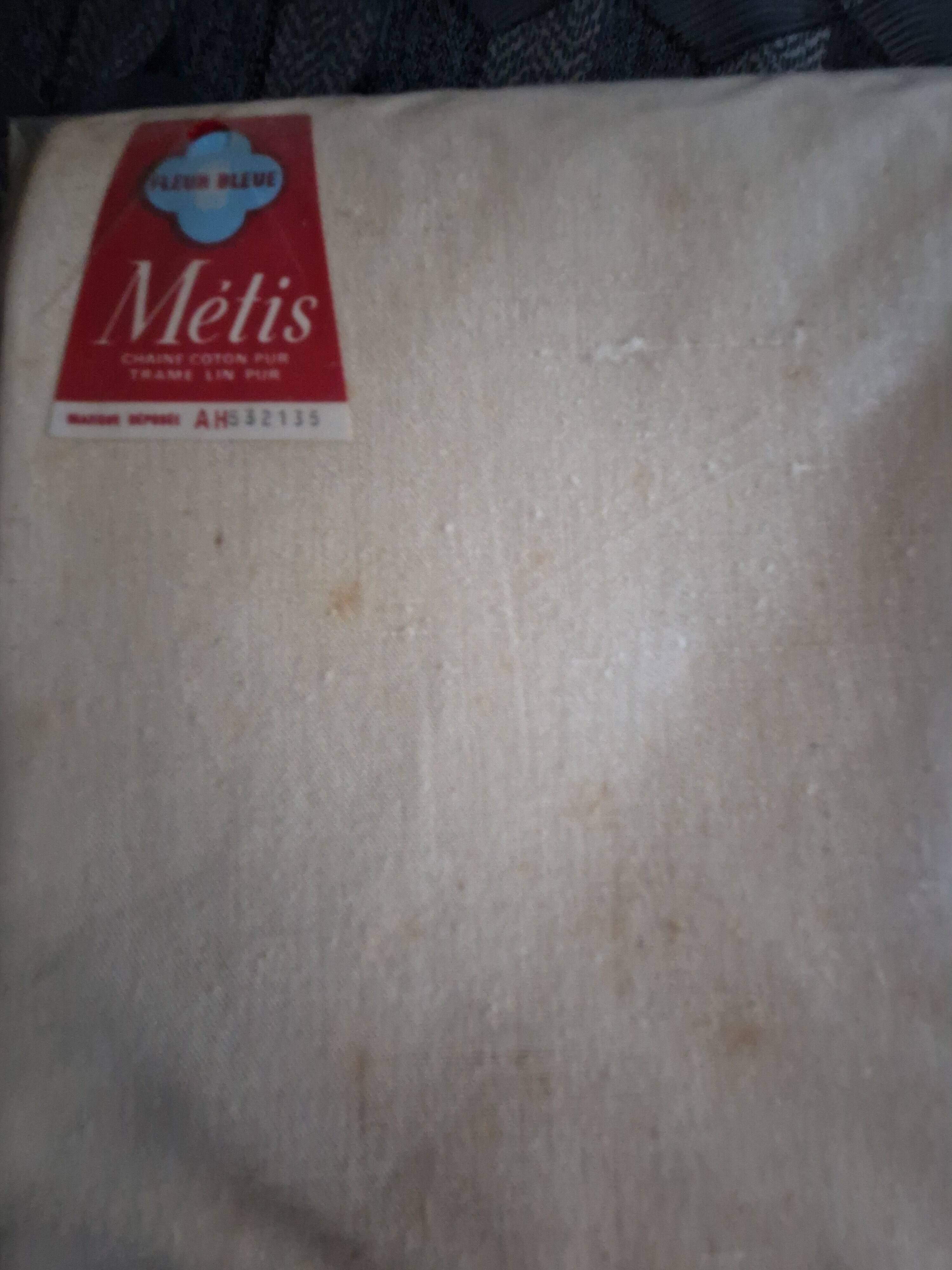 Drape in mixed fabric