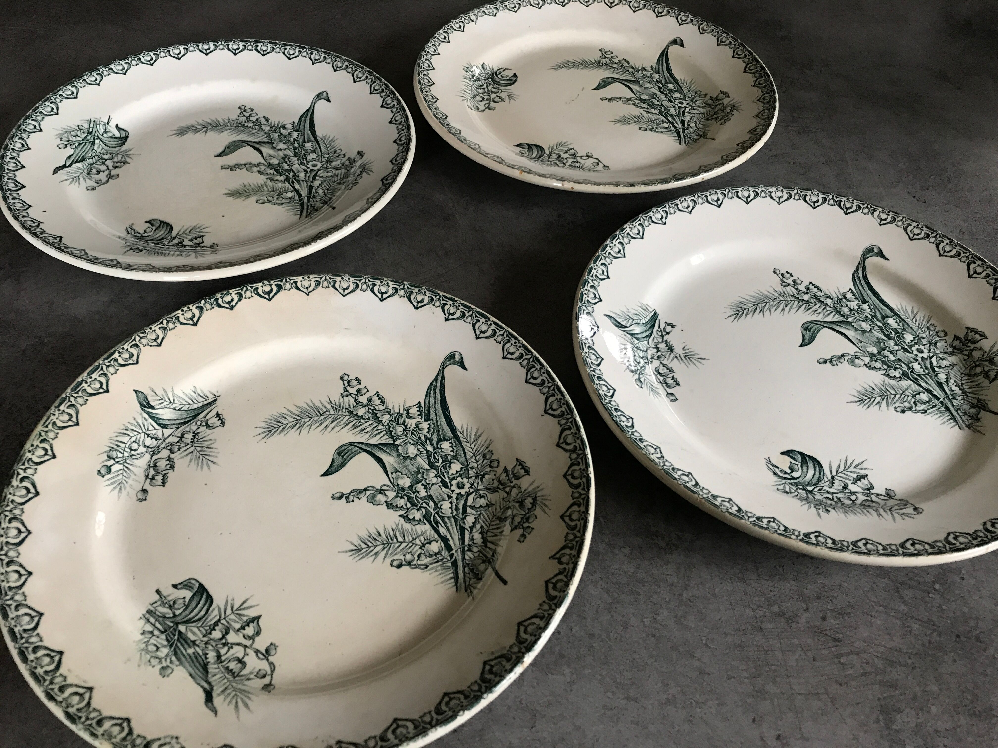 Set of 4 old plates st amandinoise st amand décor muguet