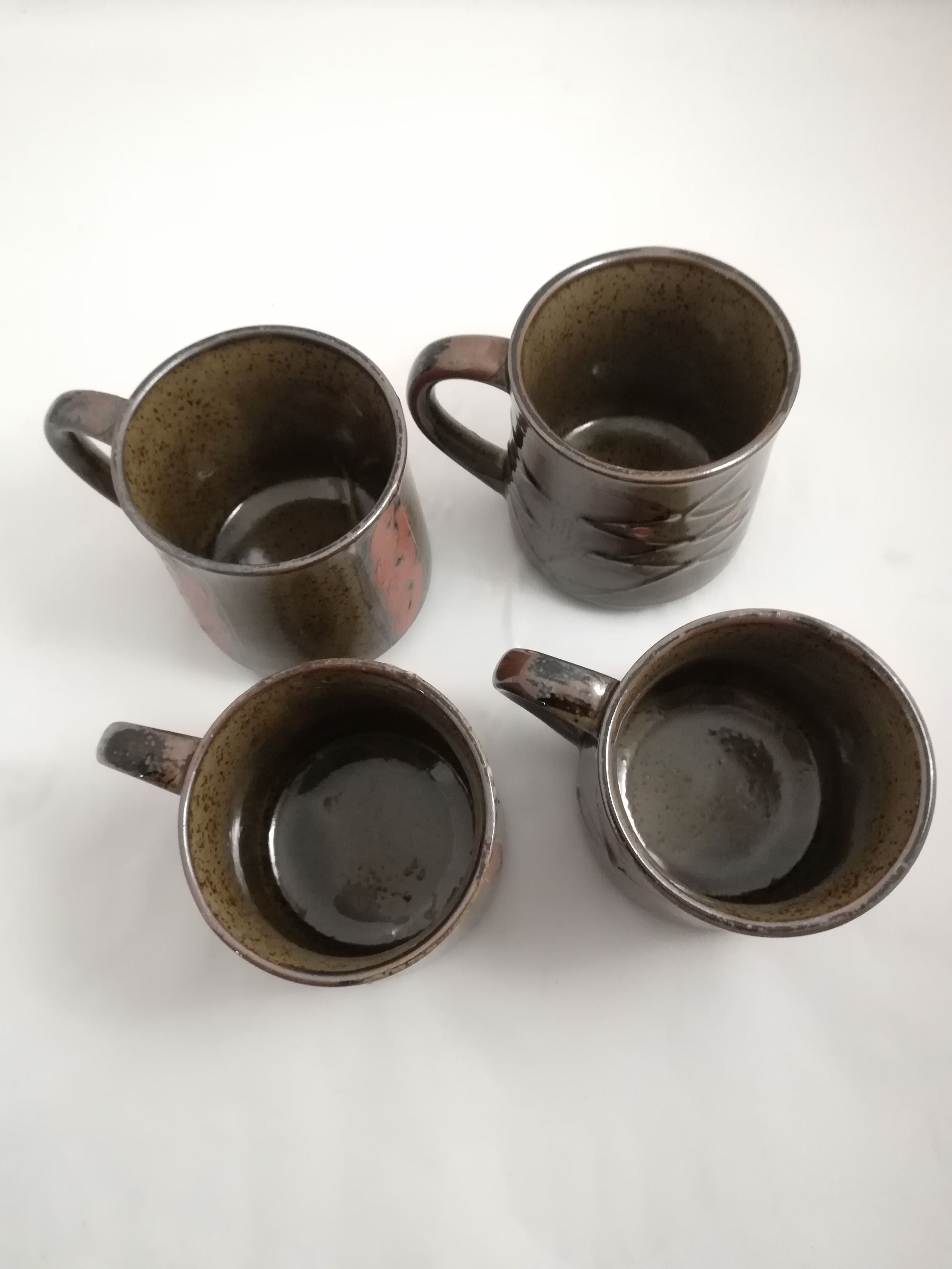 Lot of 4 vintage mugs