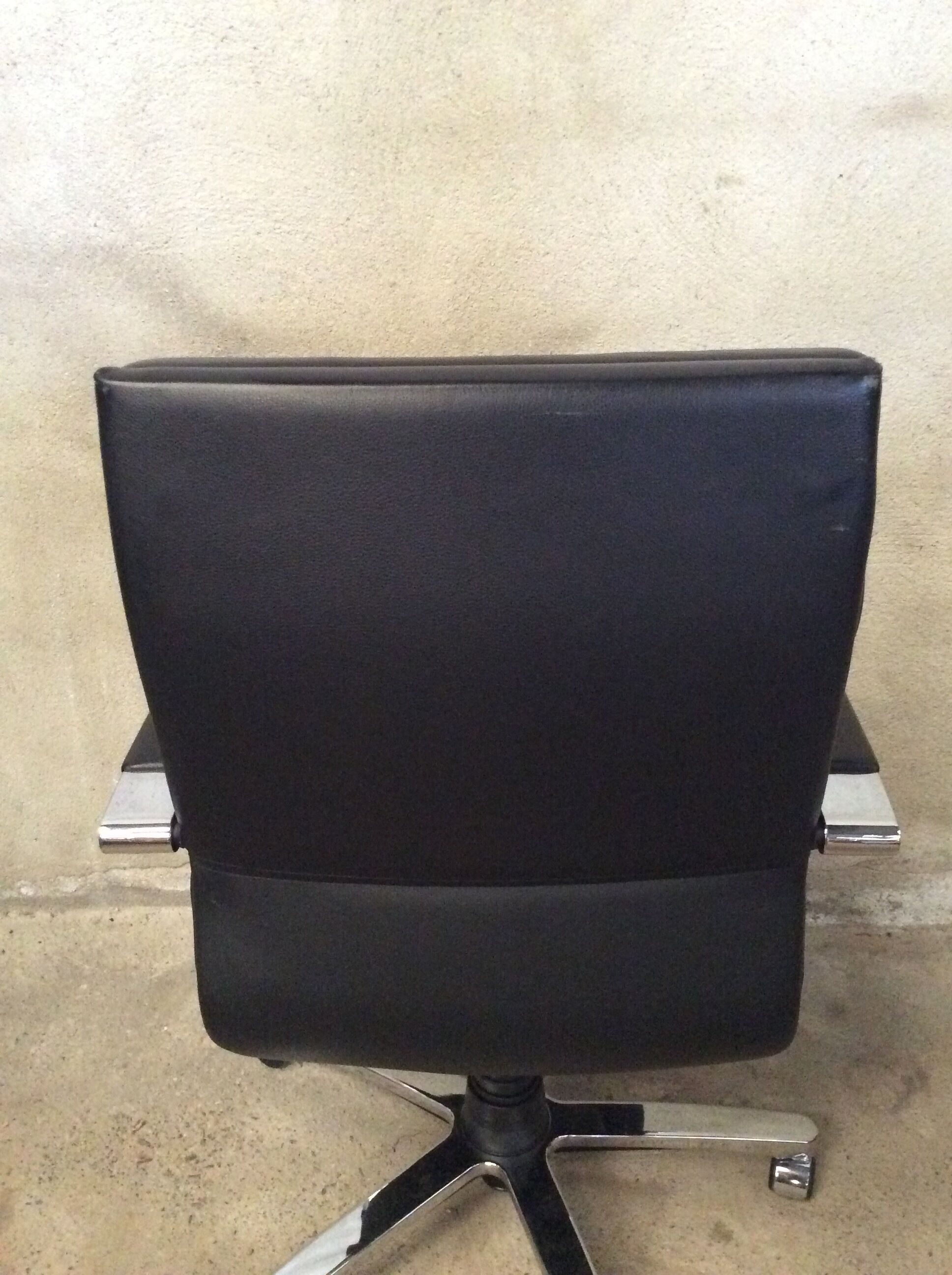 1980 leather desk chair design