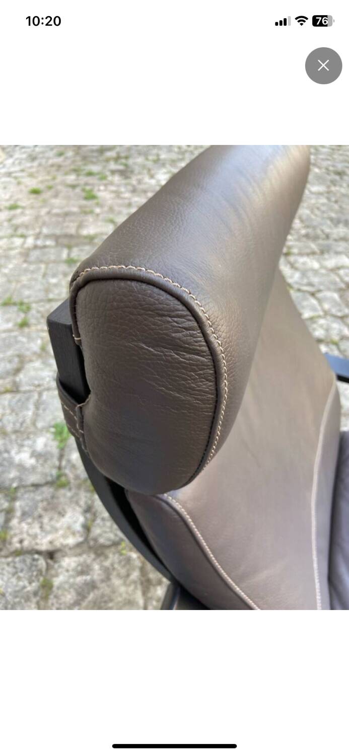 Fauteuil cuir modèle Poang