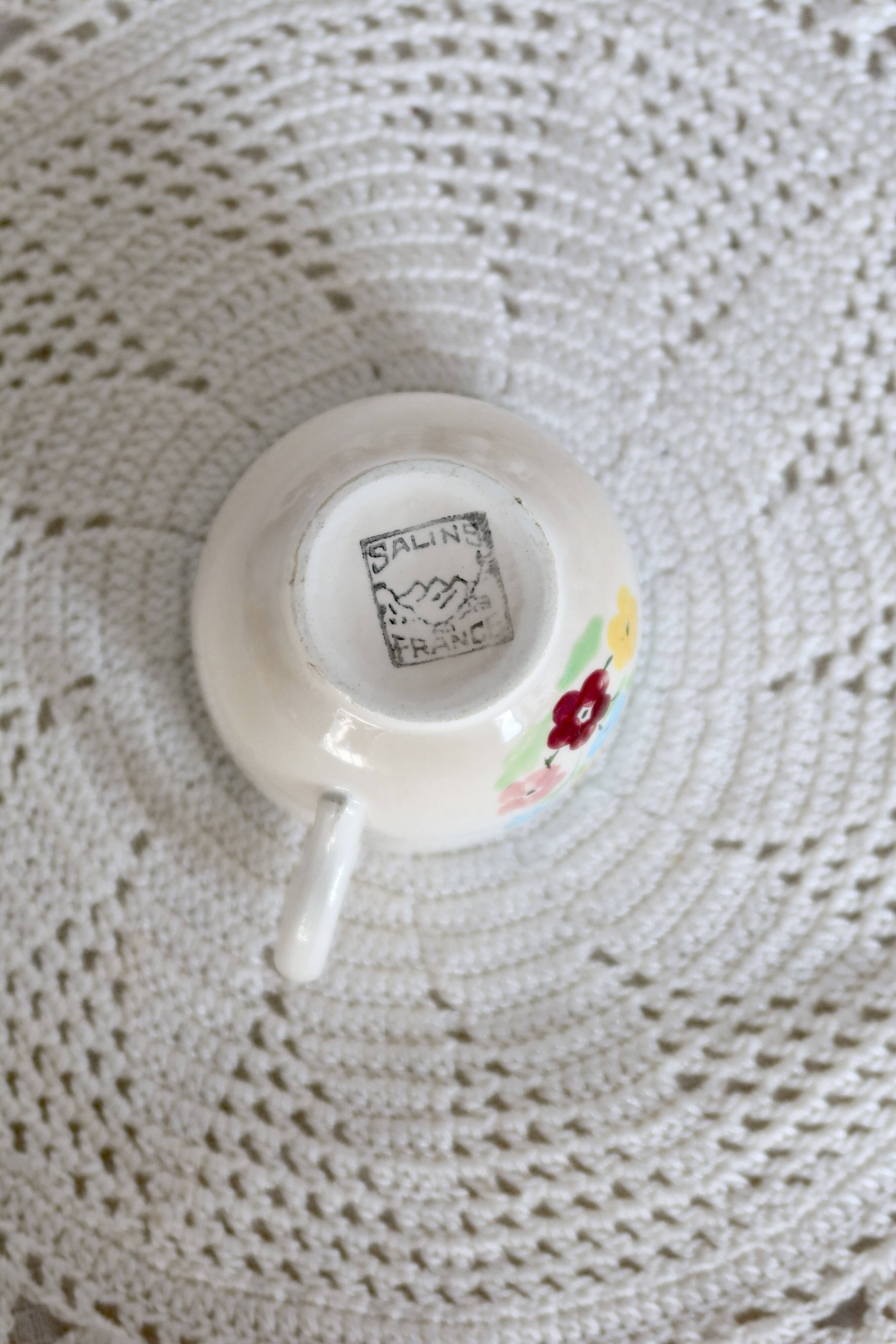 Vintage Salins earthenware coffee cup - Floral pattern