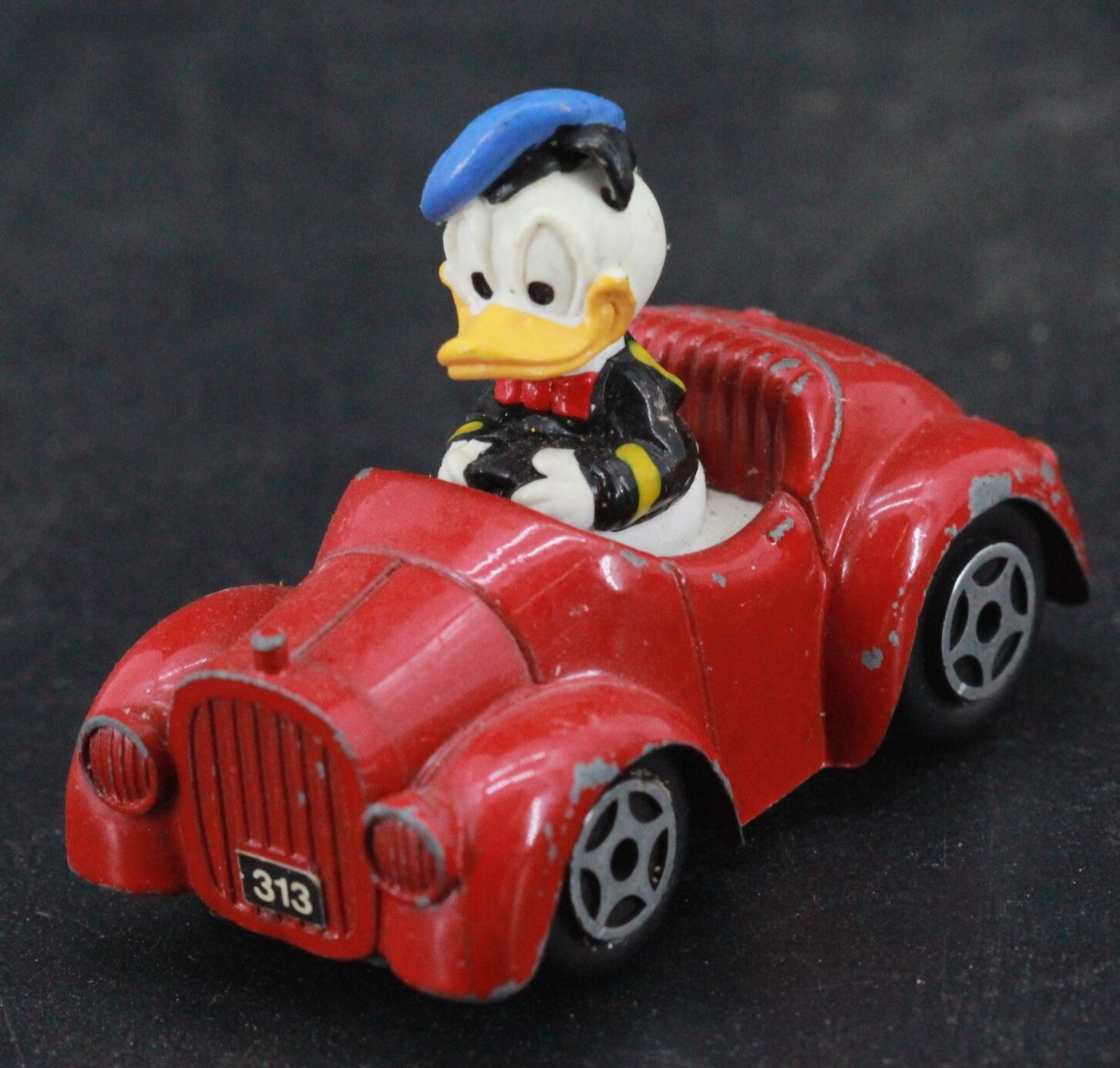 Old car Donald esci