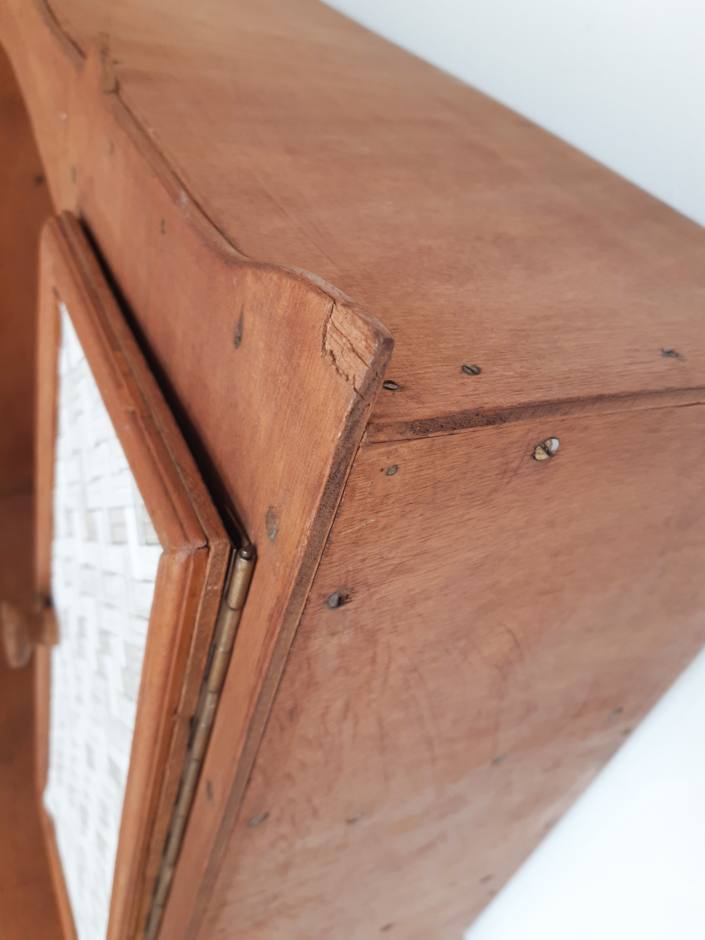 Kitchen cabinet for wooden doll