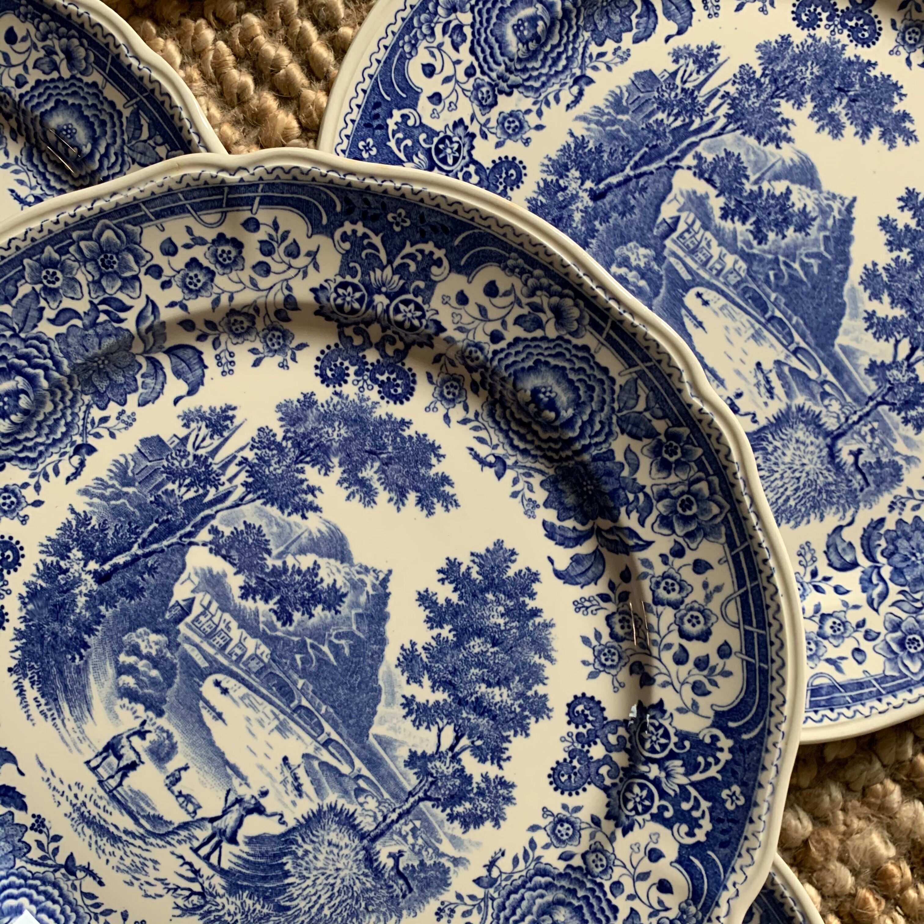 Service of 6 flat plates Villeroy - Boch model Burgenland blue/ white