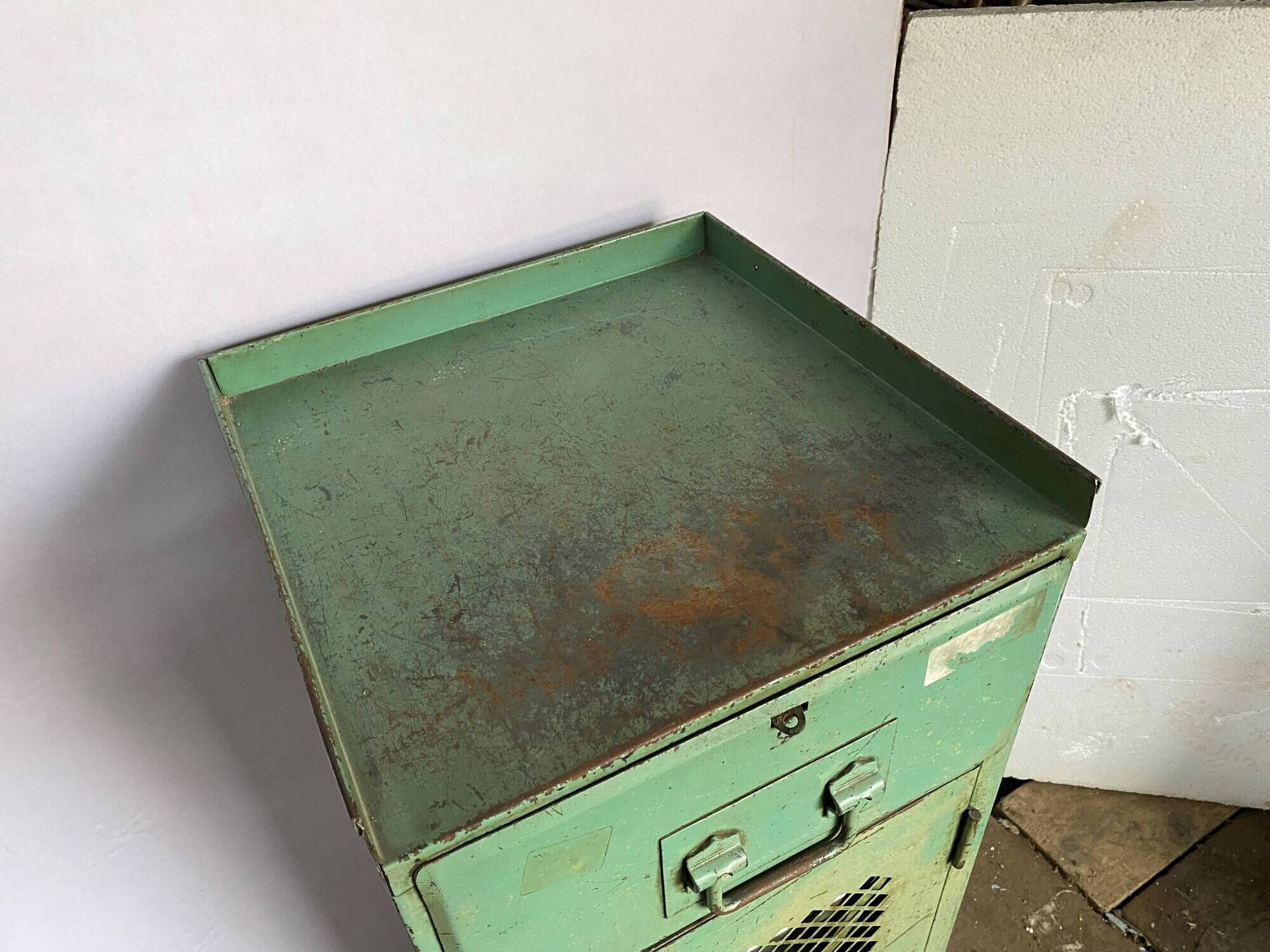 Cabinet with 1 door and 1 industrial metal drawer, 1950