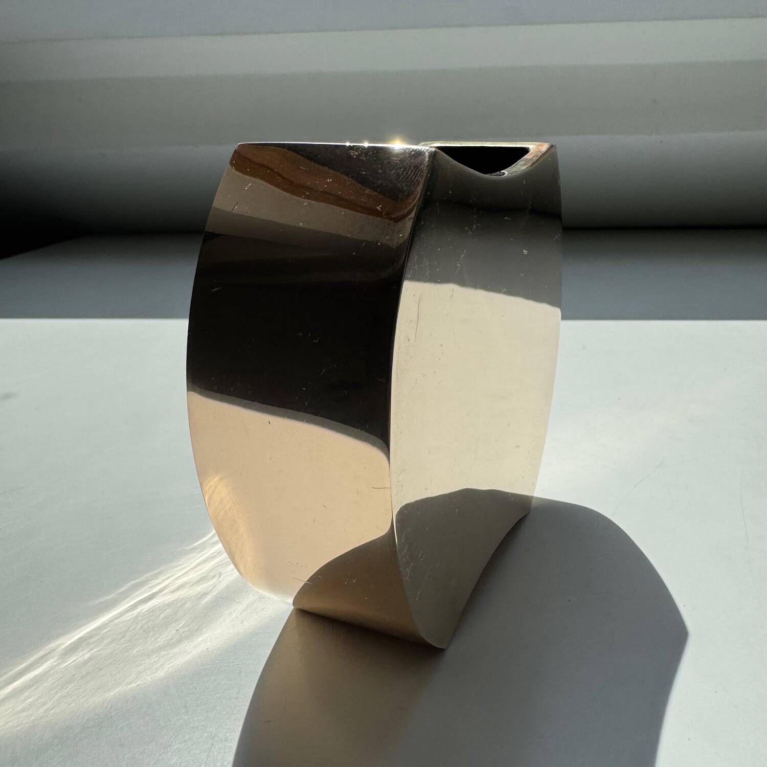 Bronze sculpture vase Monique Gerber