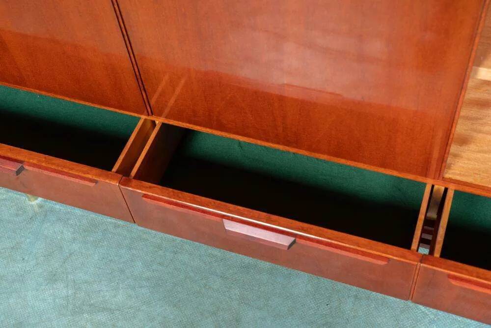 Buffet scandinave design années 50 en teck cabinet Japandi