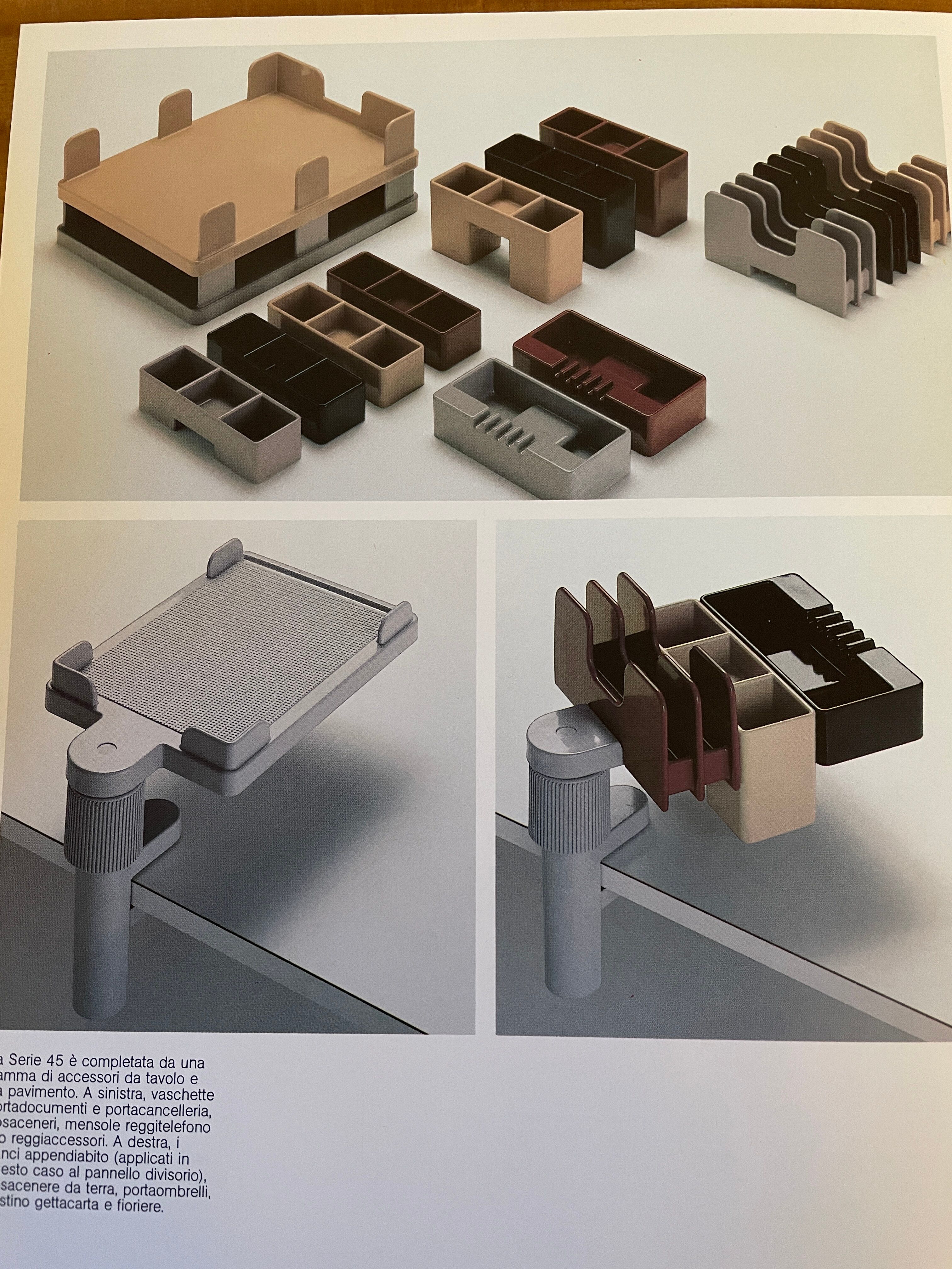 Paire de porte-documents par Ettore Sottsass pour Olivetti, Italie 1970's
