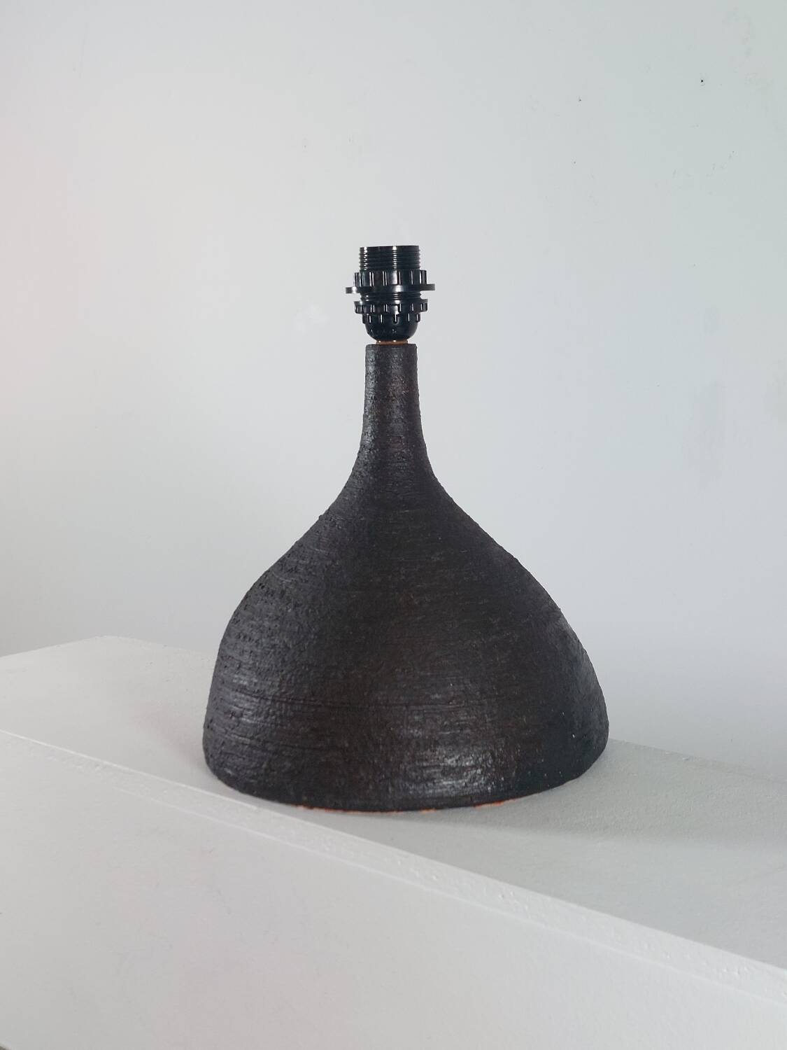 Vintage ceramic table lamp from the 1950s.