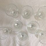 Suite de 8 verres à liqueur 1930  verre soufflé gravé