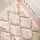 Tapis berbère béni ouarain à losanges rose et blanc