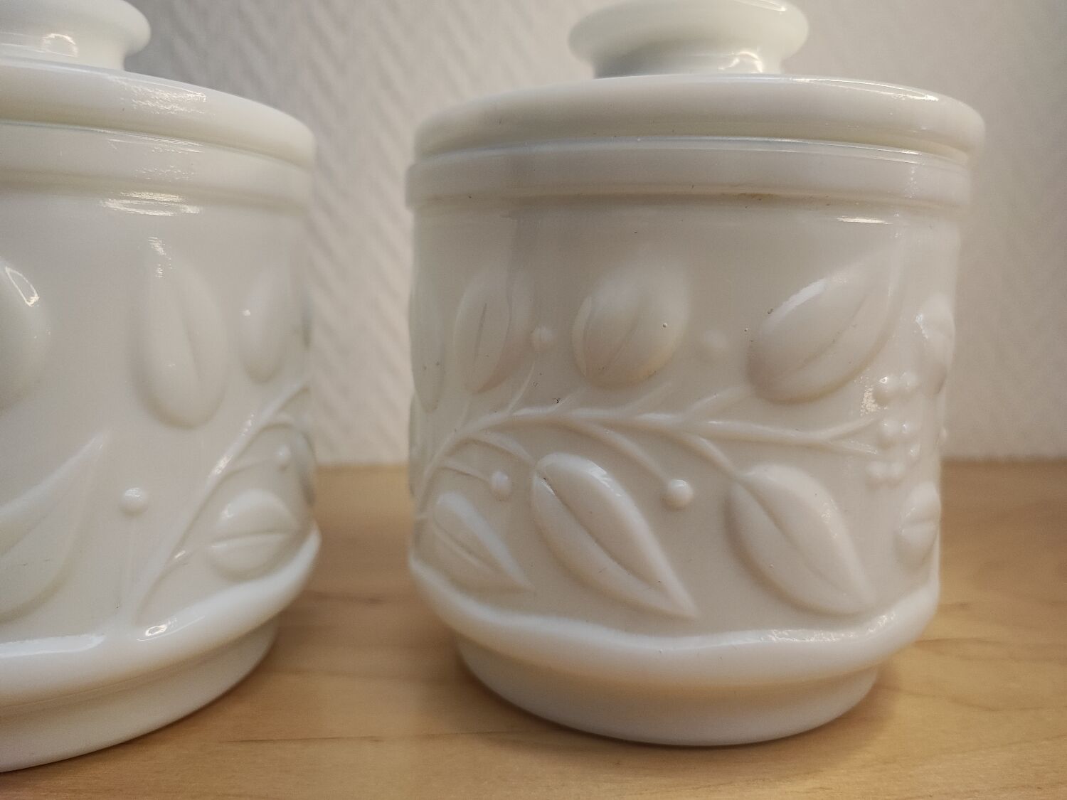 Pots en verre opale