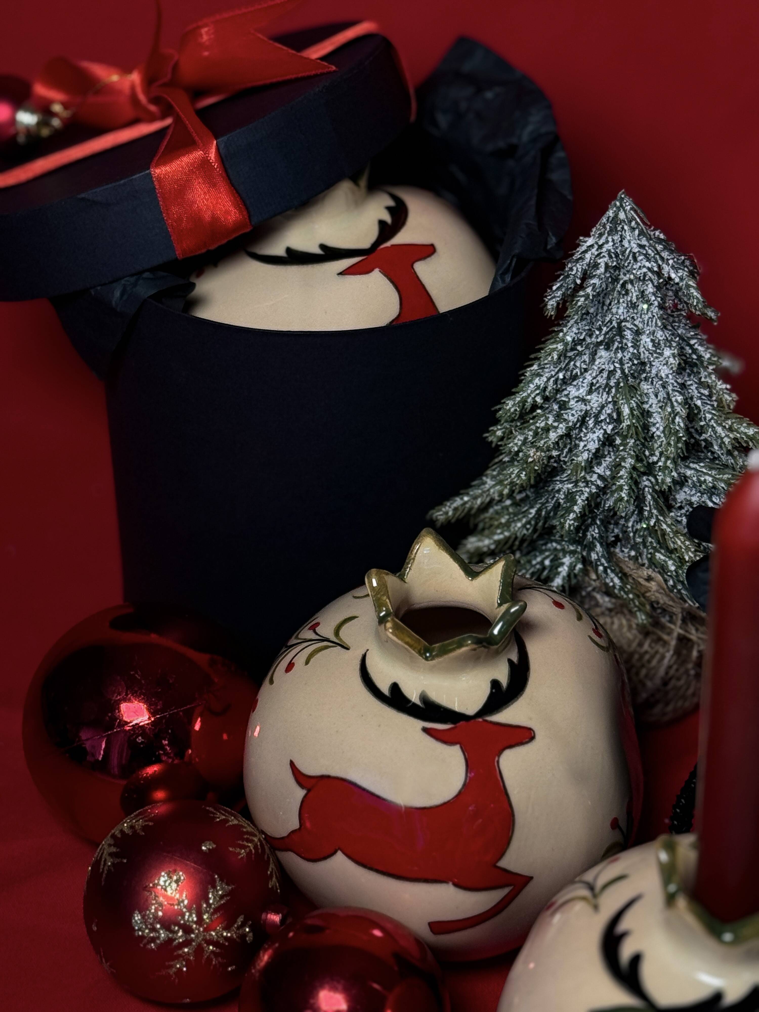 Iznik Christmas Ceramic Vase