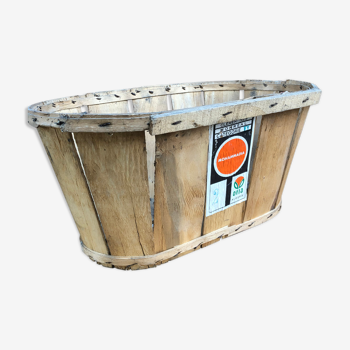 Wooden crate for oranges