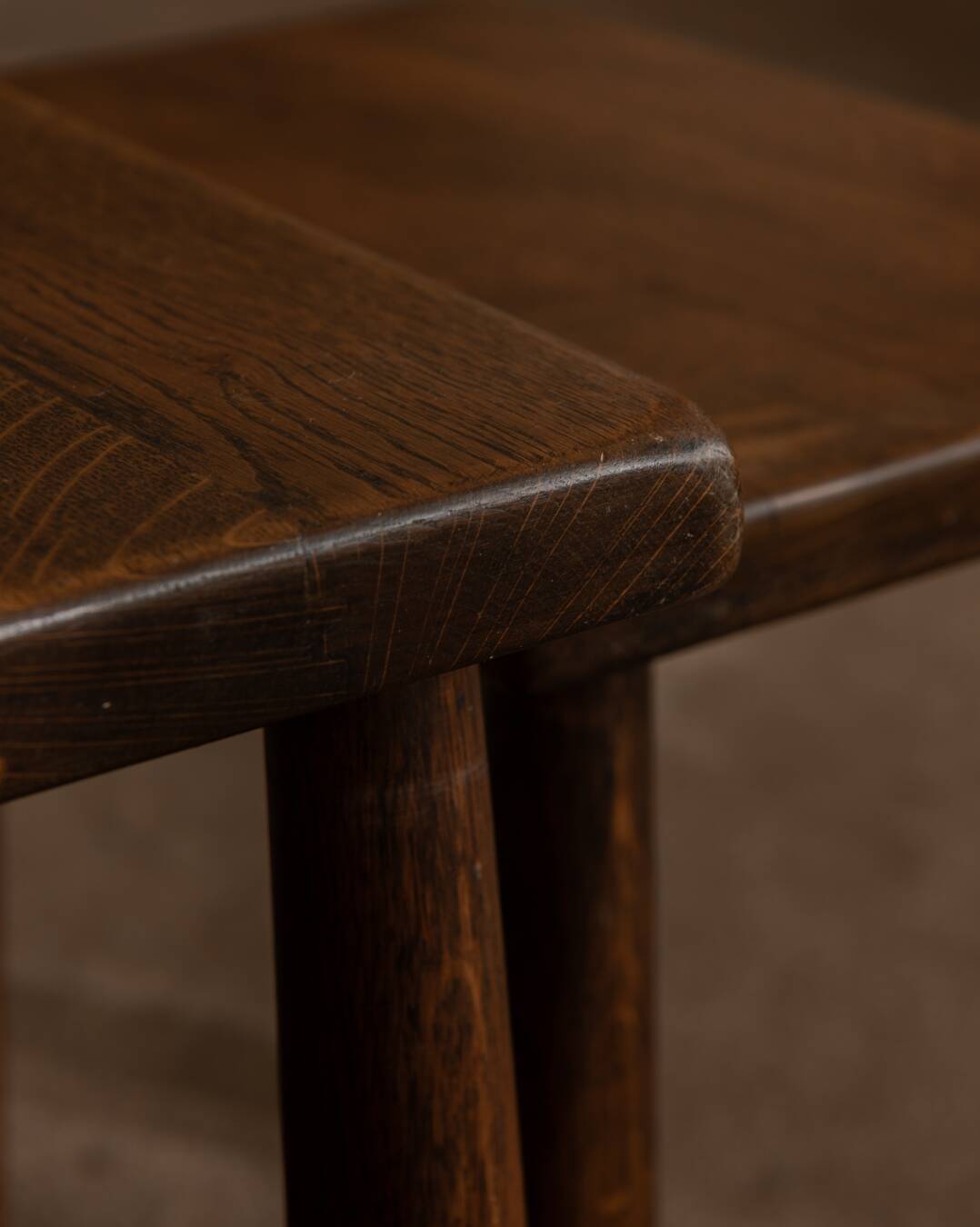 Vintage Oak Nesting Tables (Set of 3) – Rustic Modernist Side Tables, 1970s