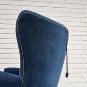Années 1960, fauteuil relax danois à dossier haut, état d'origine, meuble en velours bleu.