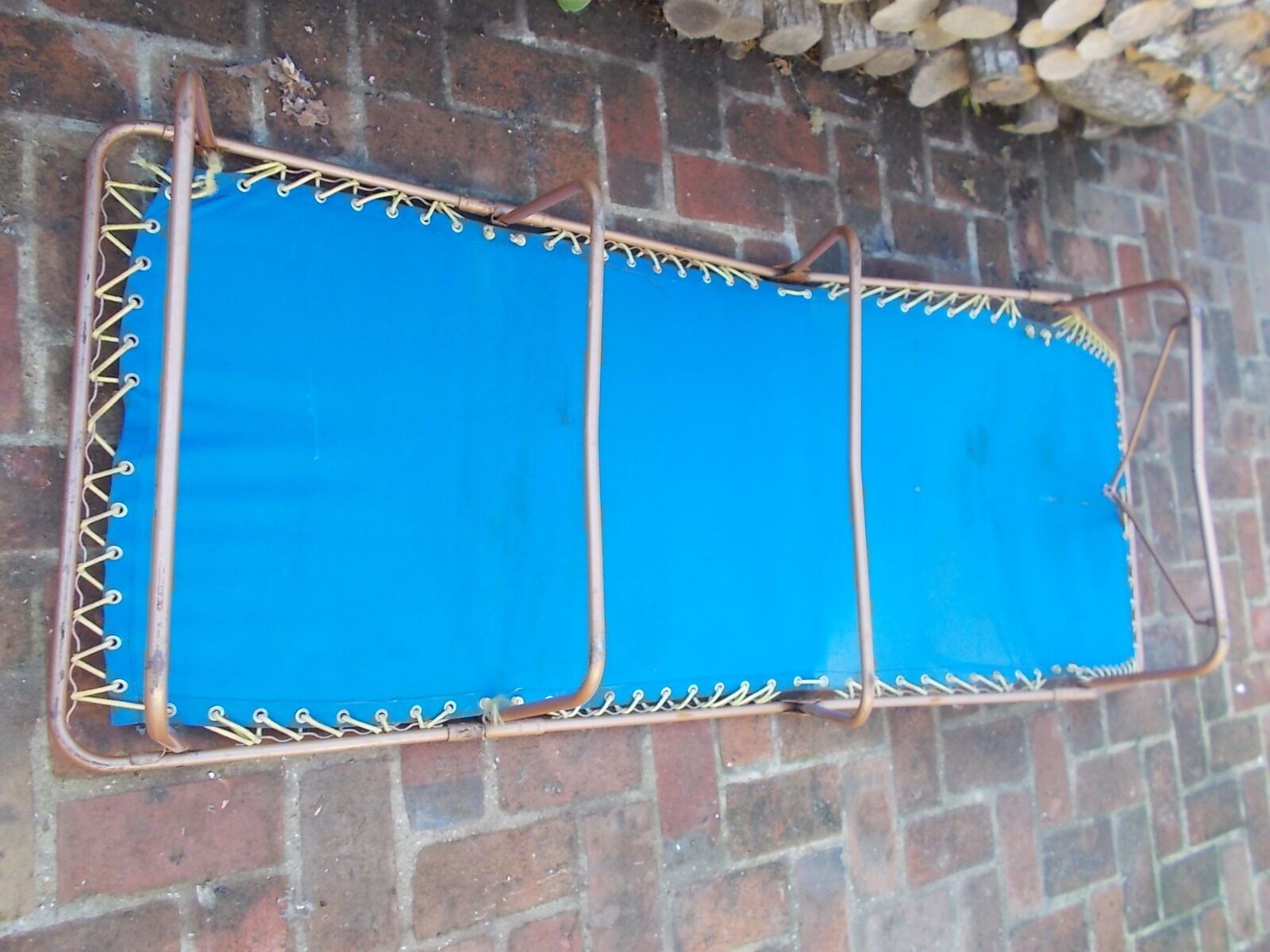 Vintage camp bed trigano