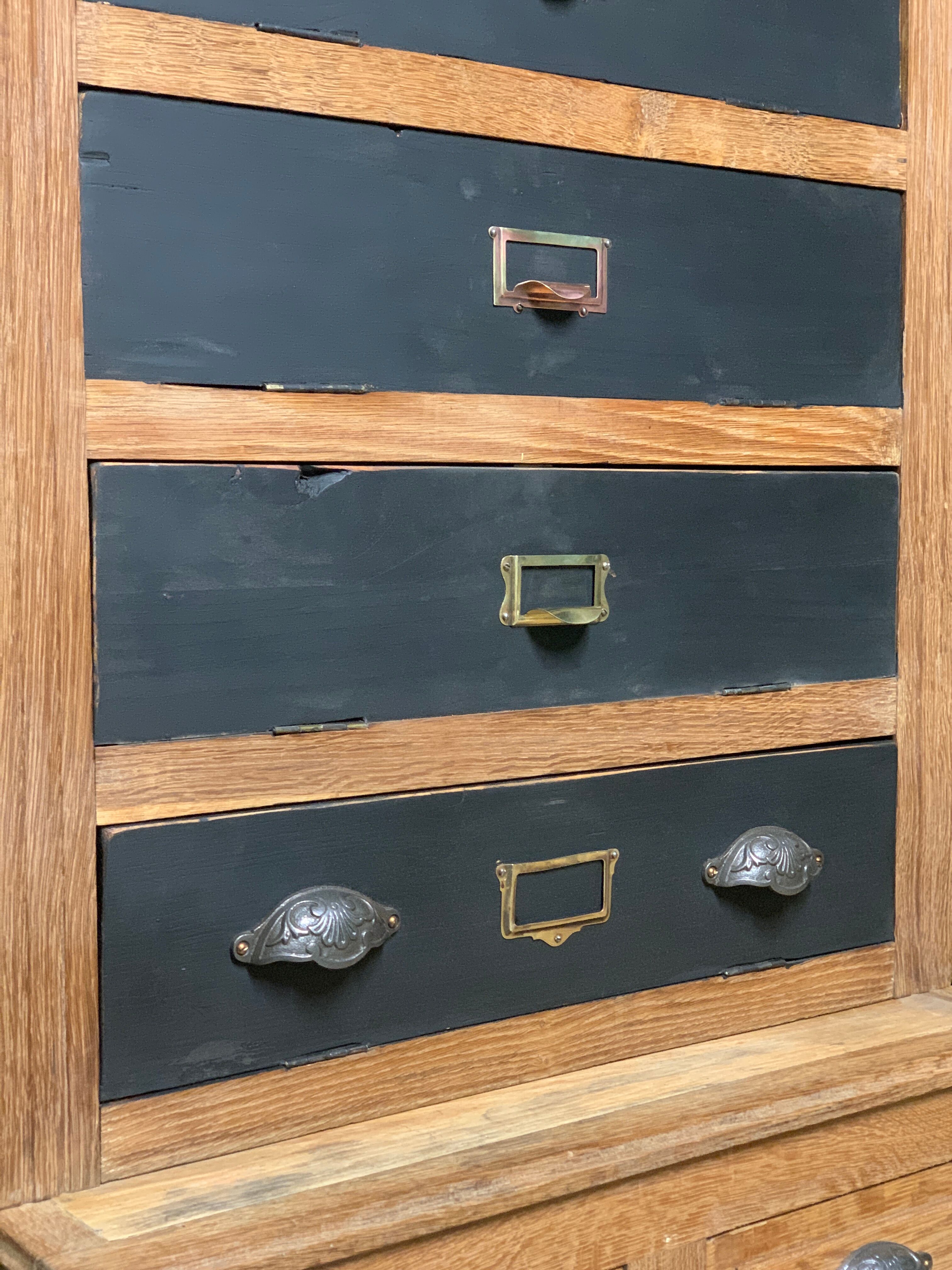 Notary's trade furniture with oak clamshell 1930