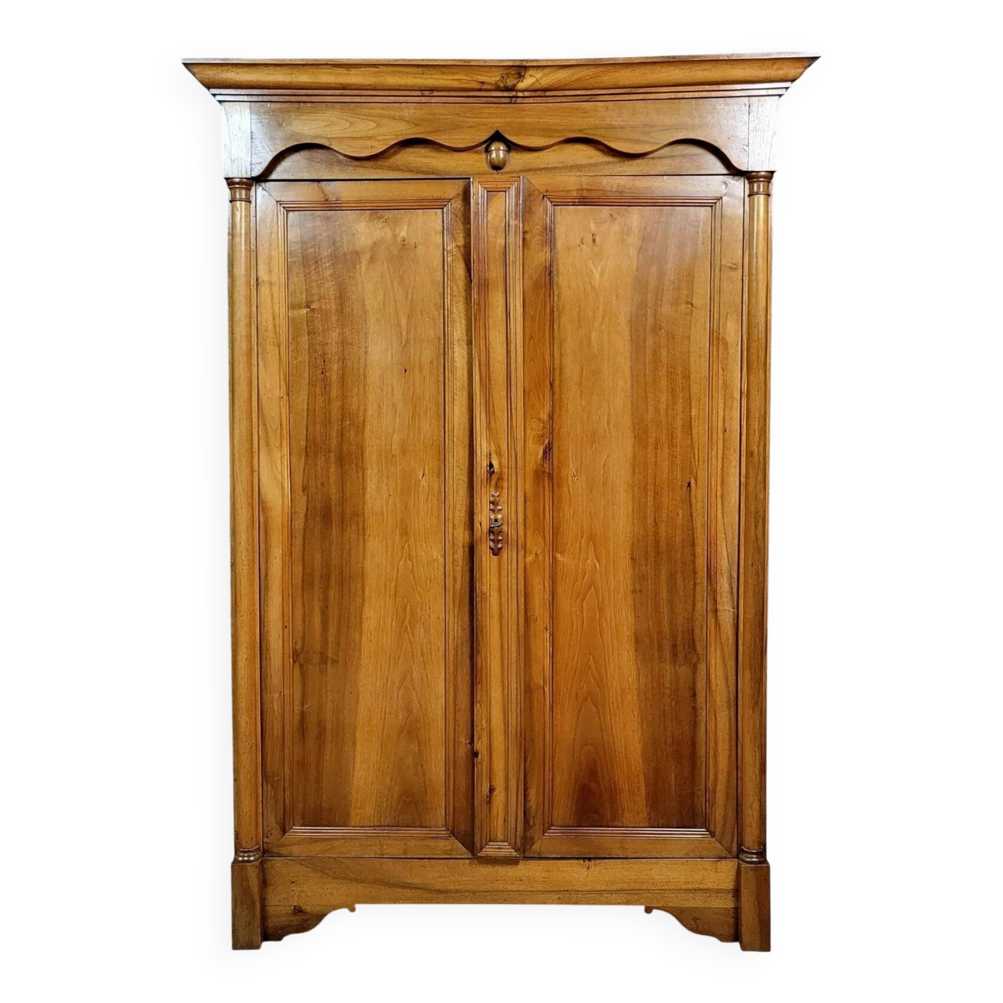 Exceptional Empire period wardrobe in solid walnut, 19th century, circa 1800