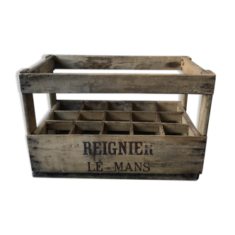 Reign bottle rack