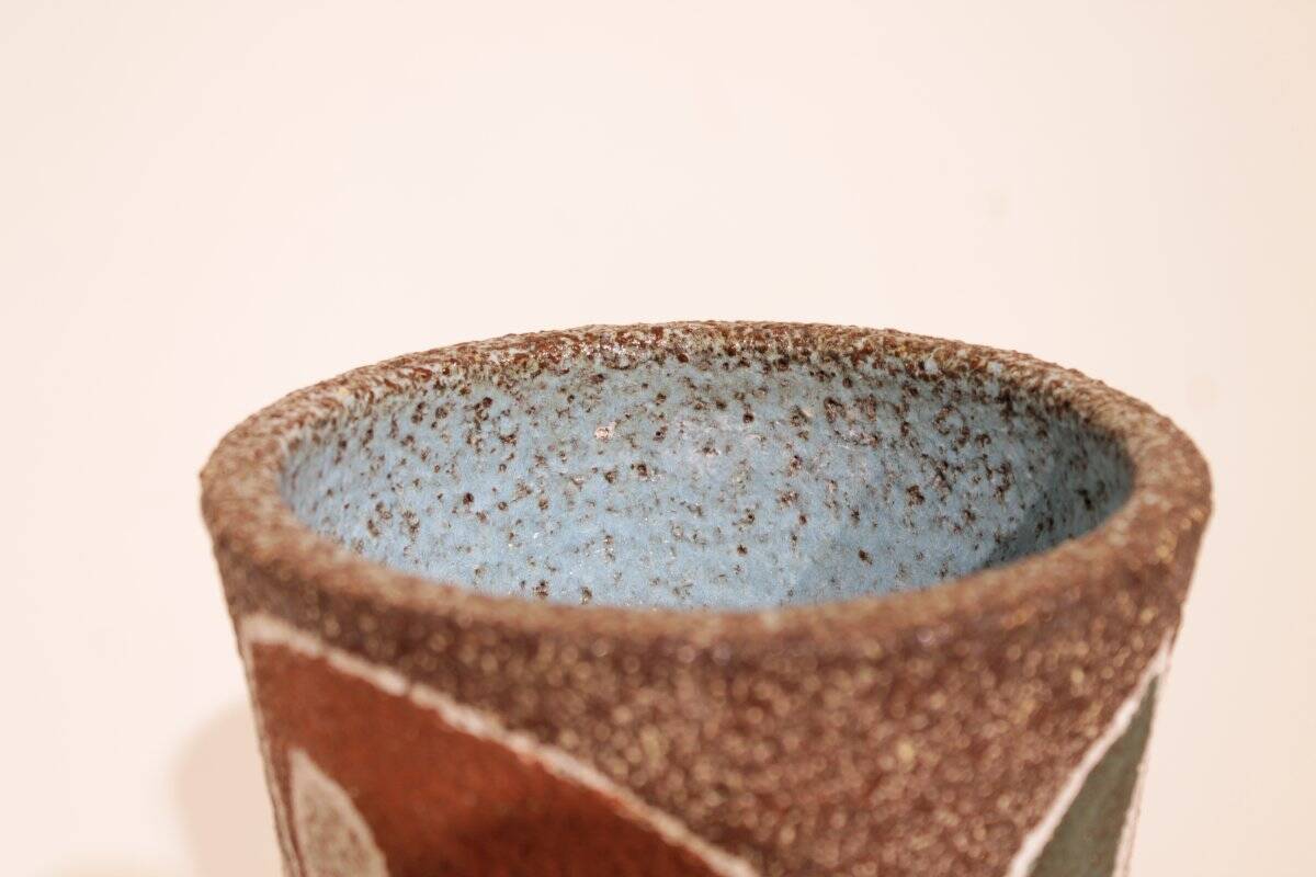 Vase with modernist/primitive art decoration - Accolay pottery