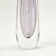 Grand vase en verre rayé scandinave du milieu du siècle par Vicke Lindstrand pour Kosta, Suède, années 1950.